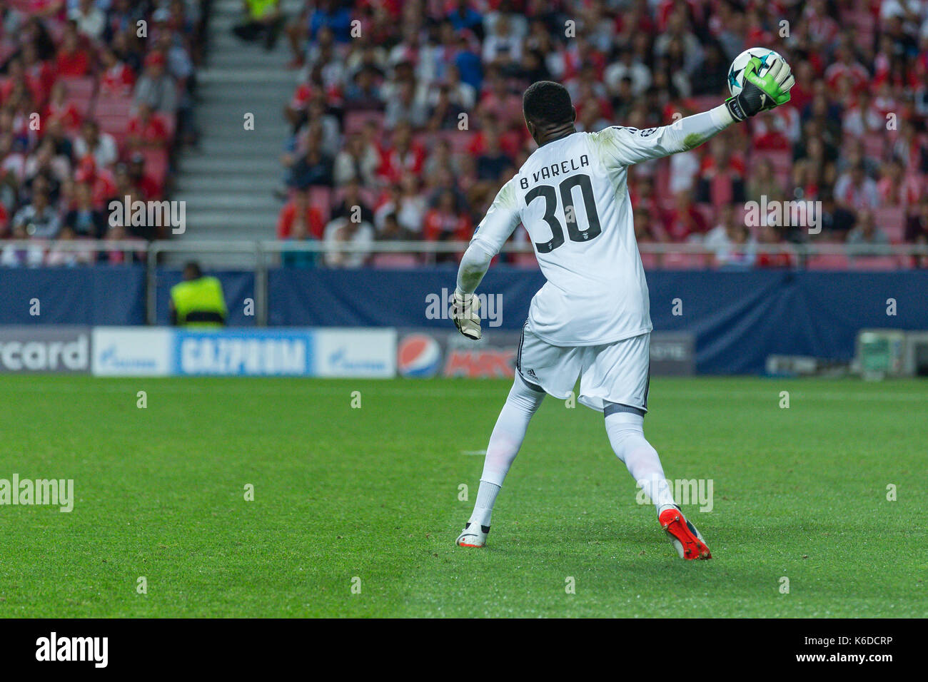 Lisbon, Portugal. 12th Sep, 2017. September 12, 2017. Lisbon, Portugal. Benfica's goalkeeper from Portugal Bruno Varela (30) during the game of the 1st round of the UEFA Champions League Group A, SL Benfica v CSKA Moscow Credit: Alexandre de Sousa/Alamy Live News Stock Photo