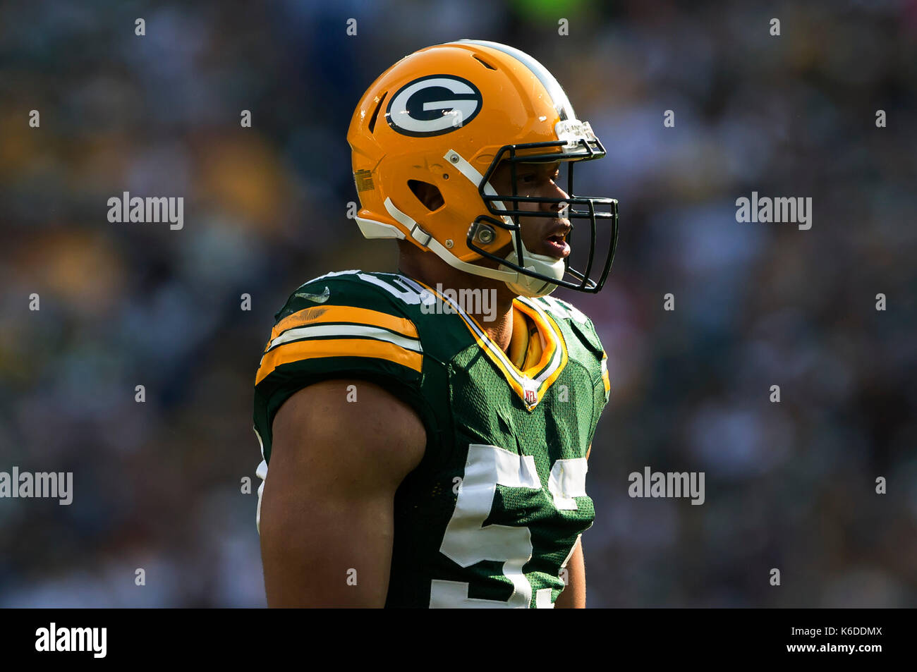 Green bay packers helmet hi-res stock photography and images - Alamy