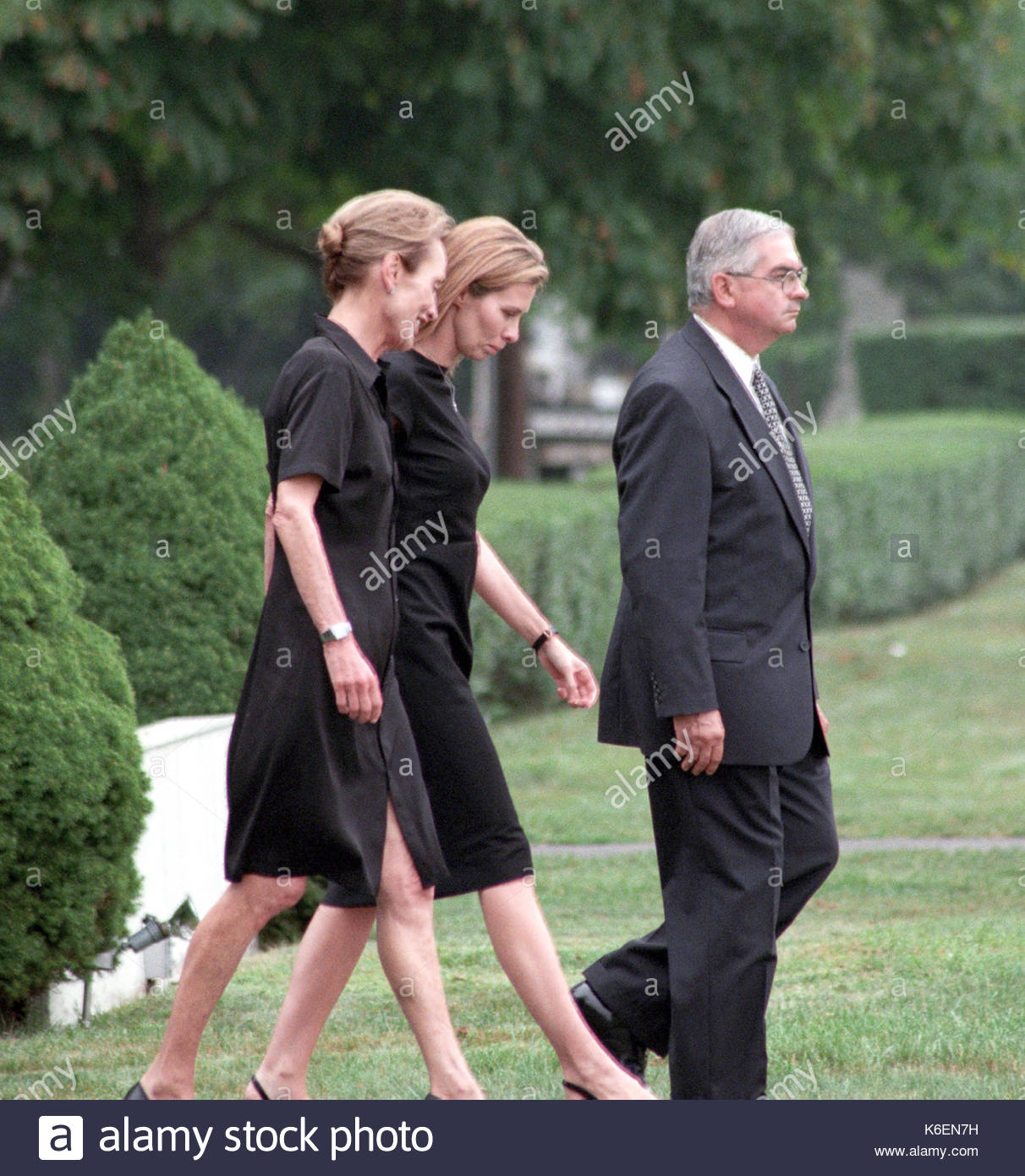Lee Radziwill And Carole Radziwill Stock Photos & Lee Radziwill And