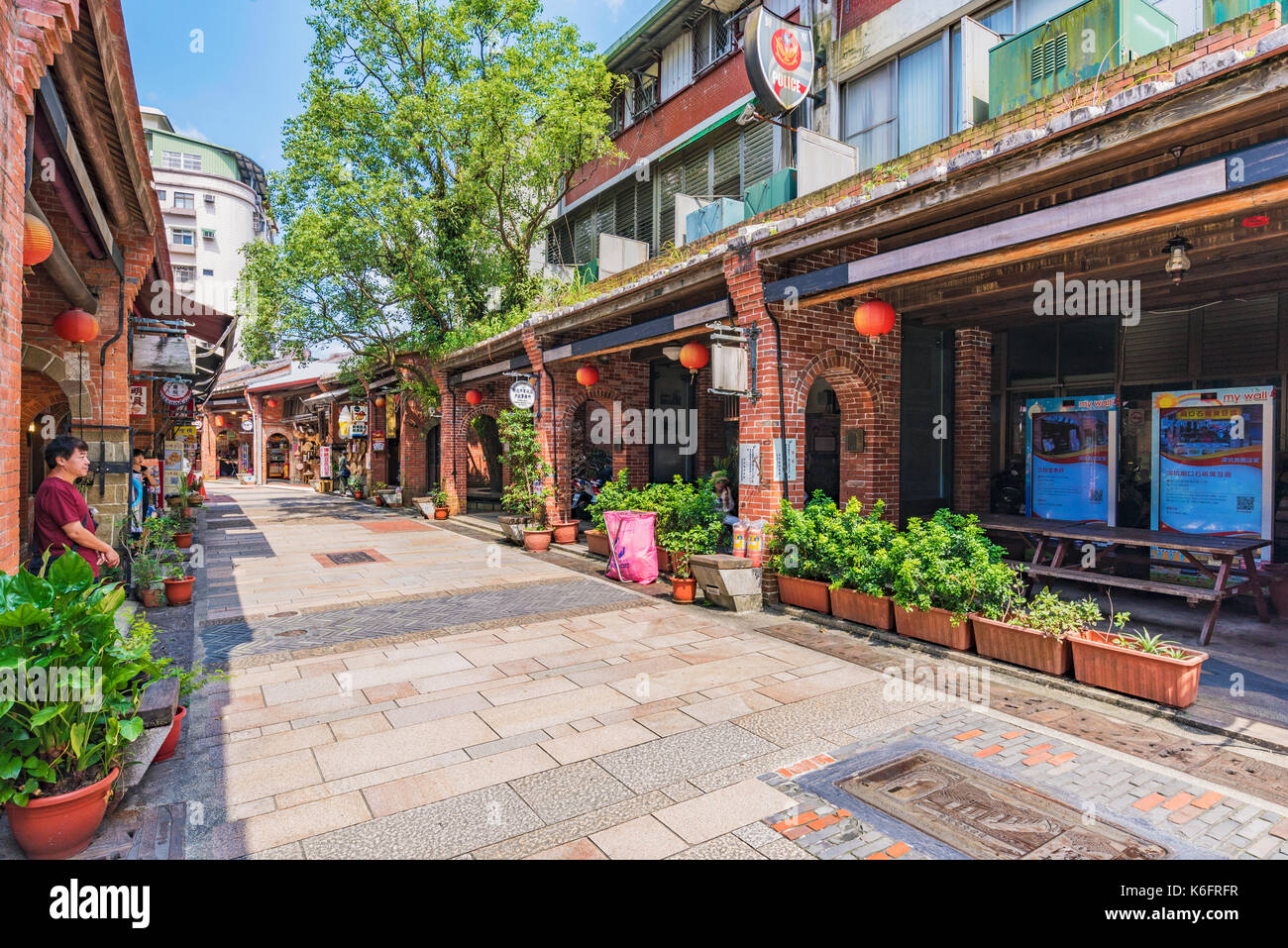 TAIPEI, TAIWAN - JUNE 29: This is Shenkeng old street a famous old street which features old Chinese arhcitecture and tradititonal shops and restauran Stock Photo