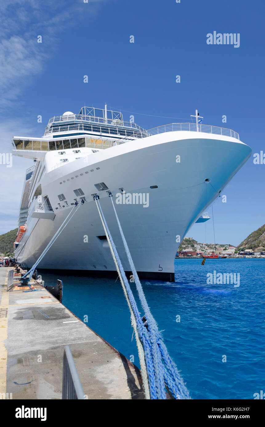 Cruise ship alongside at Cruise Port, Philipsburg, Sint Martin, West Indies, Caribbean Leeward Islands Stock Photo