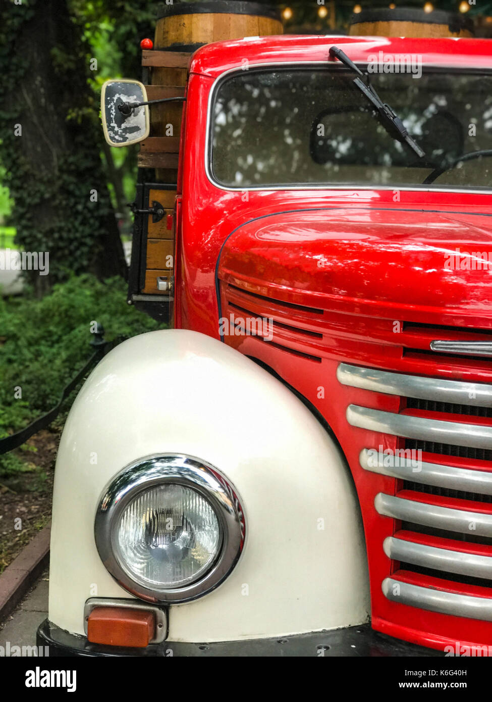 Vintage american tow truck hi-res stock photography and images - Alamy