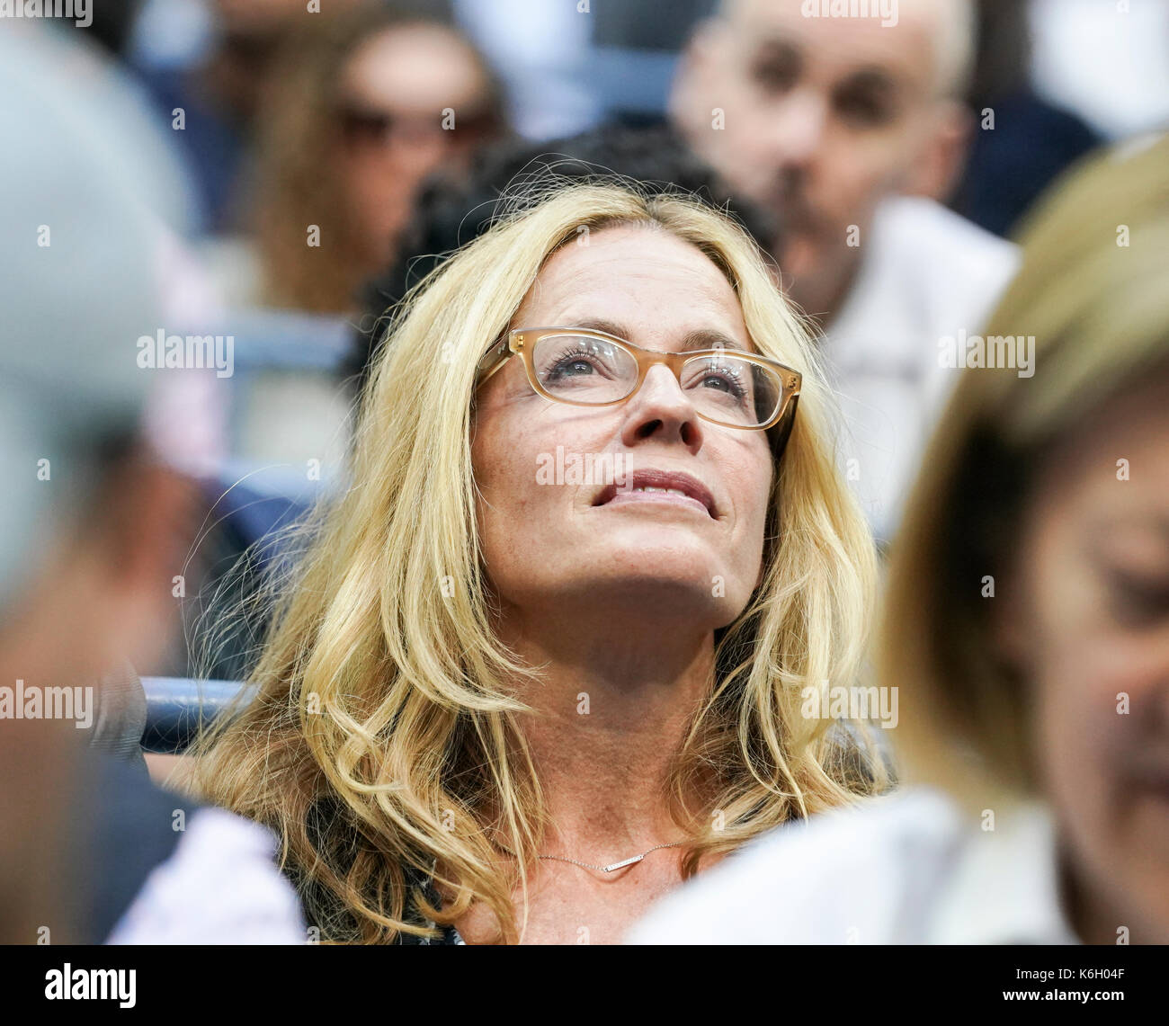 Elizabeth shue tennis hi-res stock photography and images - Alamy