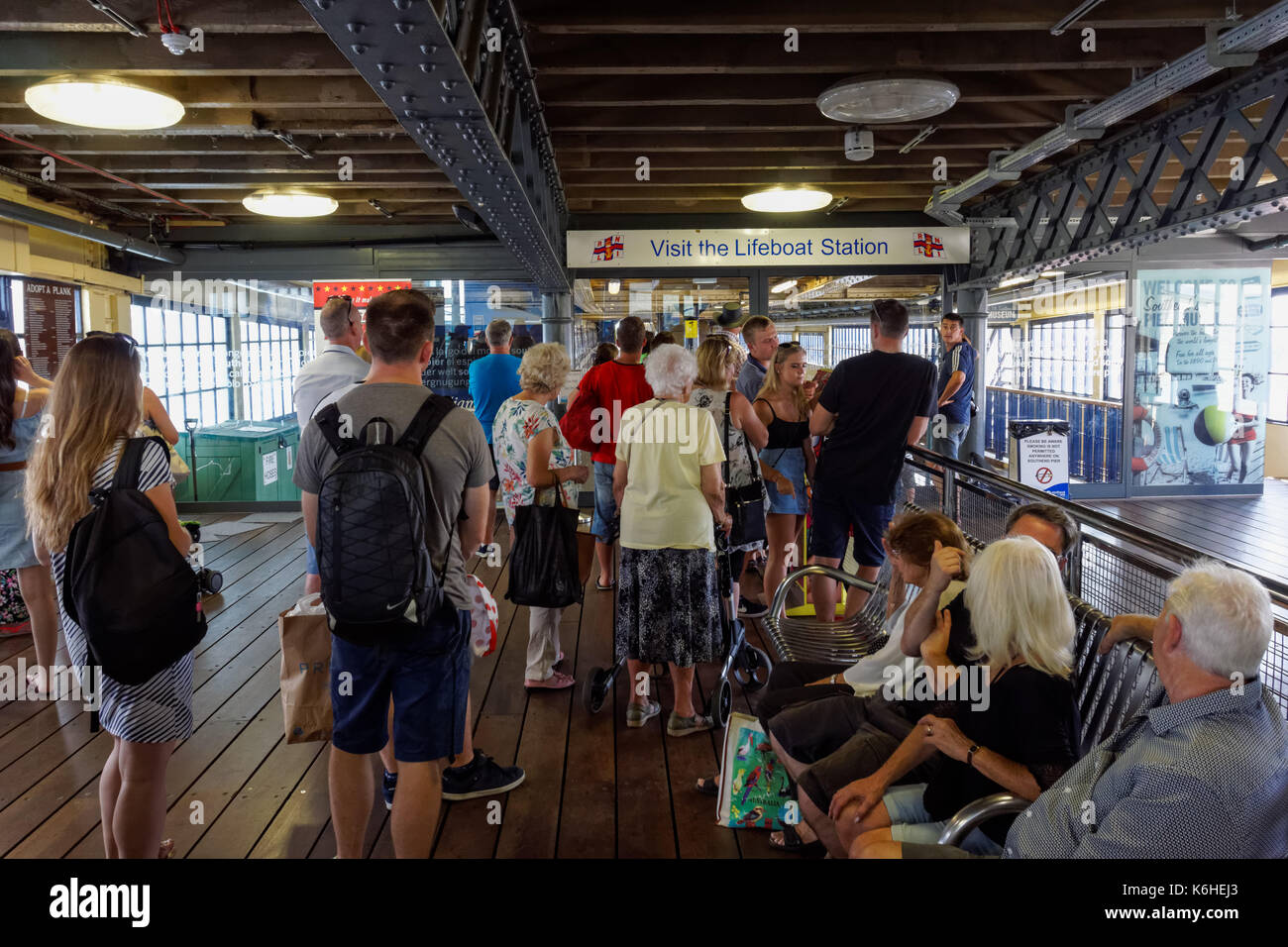 Passengers train platform uk hi-res stock photography and images - Alamy