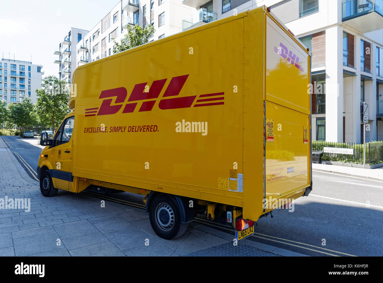 Dhl lorry hi-res stock photography and images - Alamy