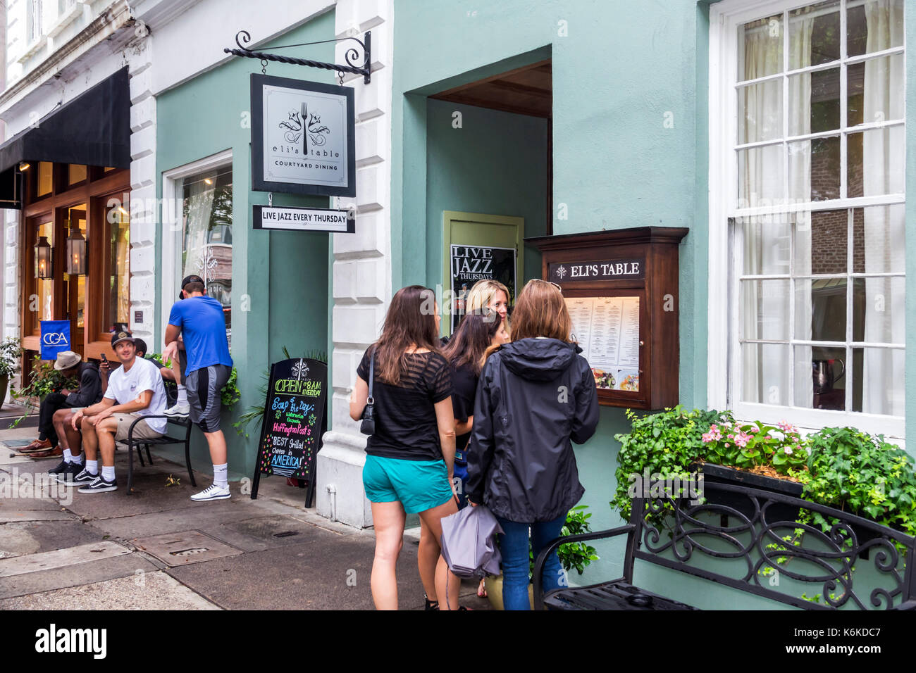 South Carolina Sc Charleston Historic Downtown Elis Table Restaurant Restaurants Food Dine Dining Eating Out Casual Cafe Cafes Bistro Bistros Stock Photo Alamy