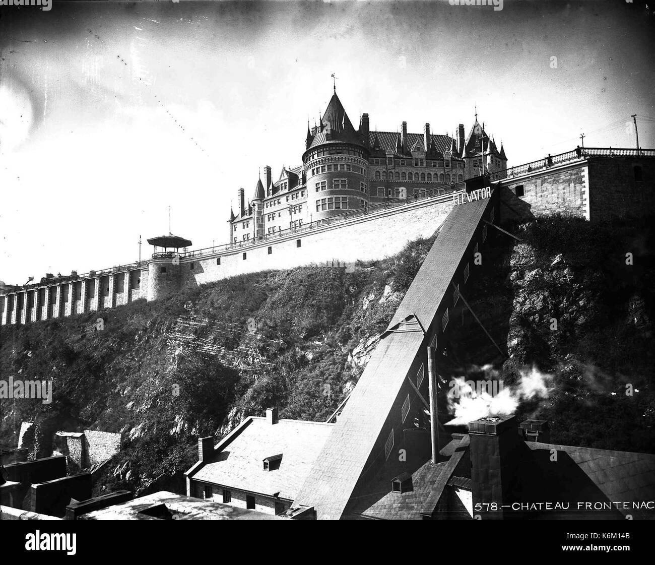 Chateau frontenac Black and White Stock Photos & Images Alamy