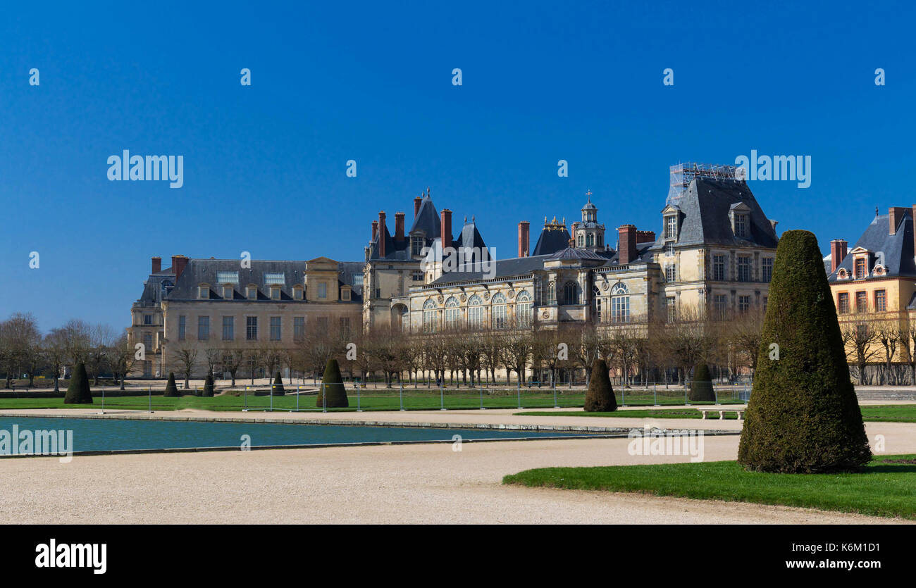 Fontainebleau paris hi-res stock photography and images - Page 16 - Alamy