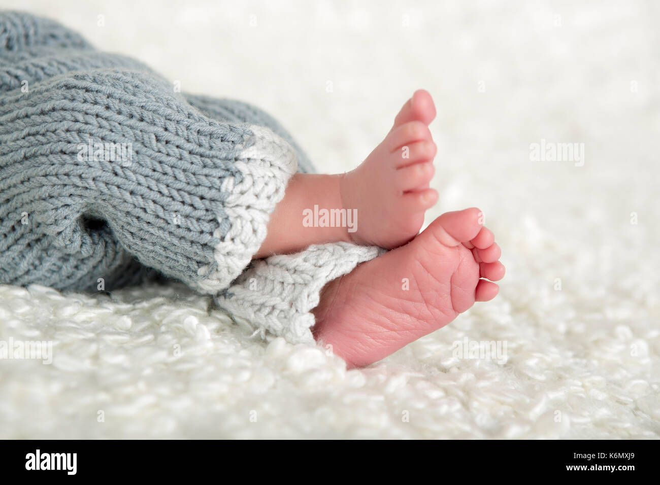 Newborn Baby feet Stock Photo - Alamy