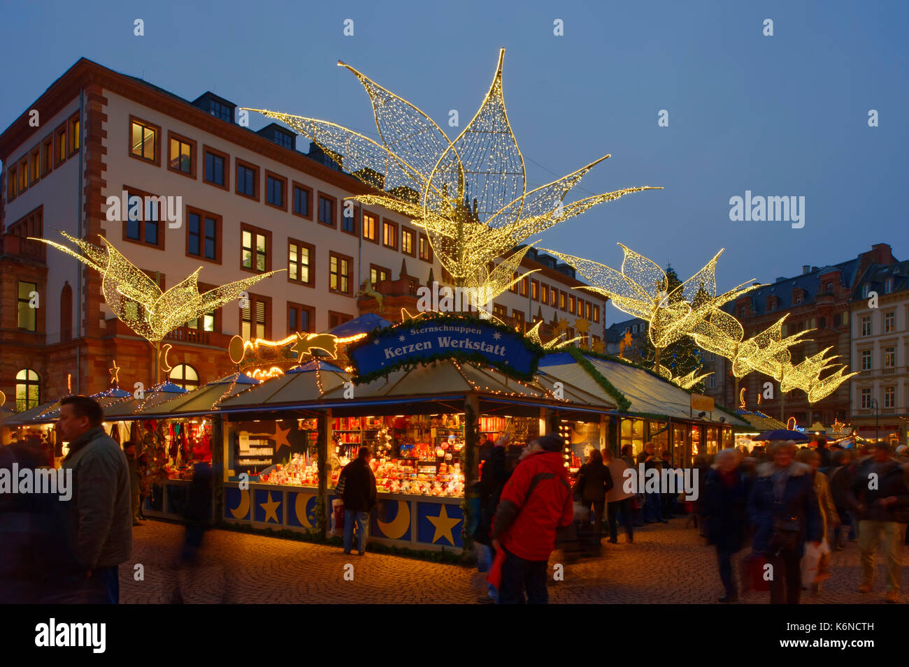 Wiesbaden: Christmas illumination of Sternschnuppenmarkt (christmas fair)  on Palace Square, Hesse, Germany Stock Photo - Alamy