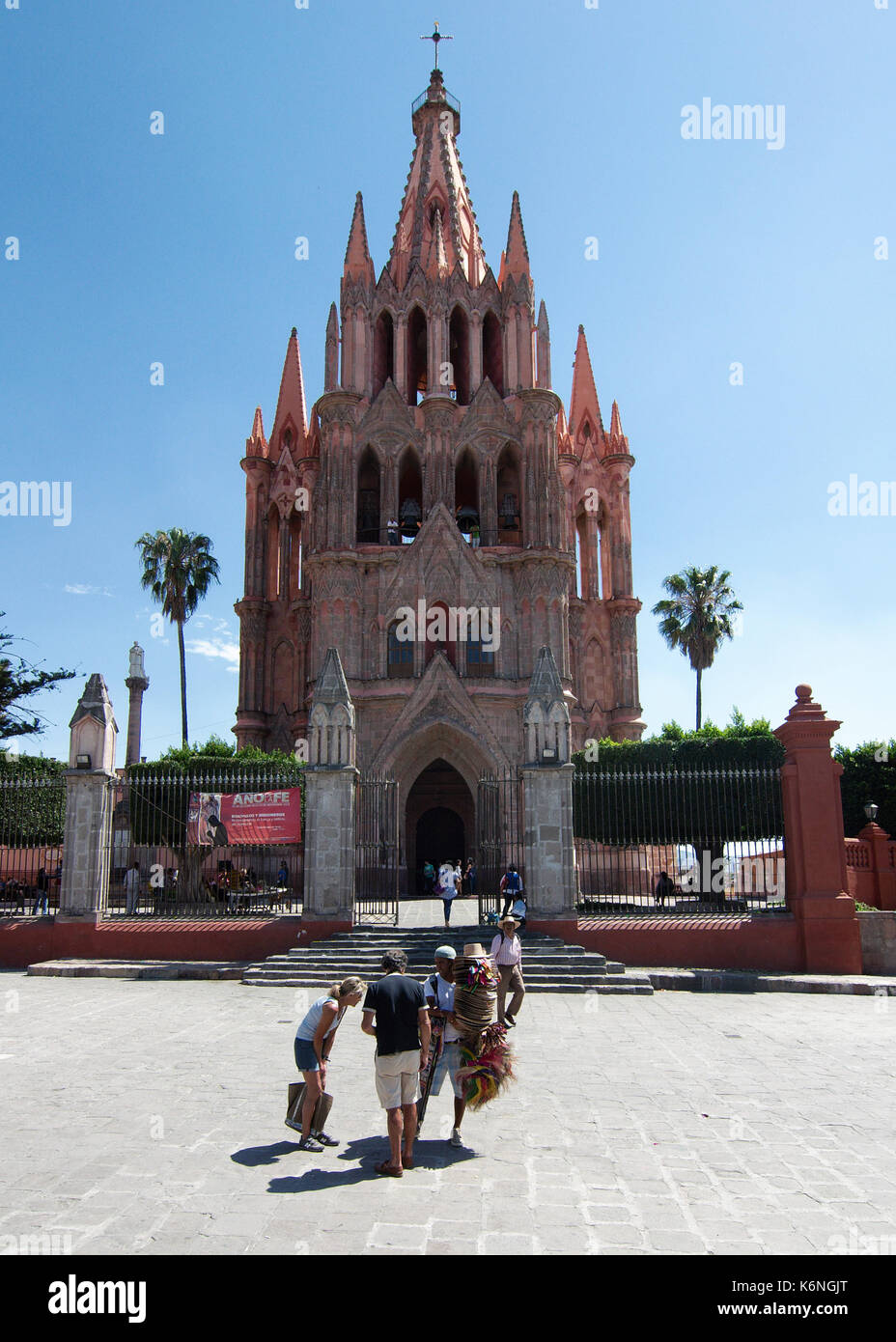 San Miguel de Allende, Guanajuato, Mexico - 2013: La Parroquia de San Miguel Arcángel is a neo-gothic style church at the town's zocalo. Stock Photo