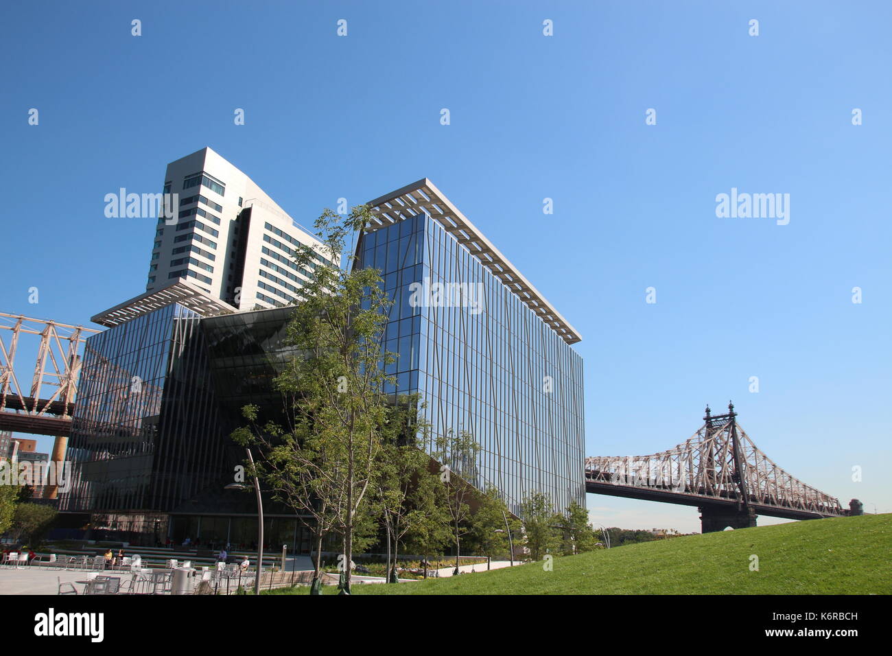 Cornell tech campus on roosevelt island hi-res stock photography and ...