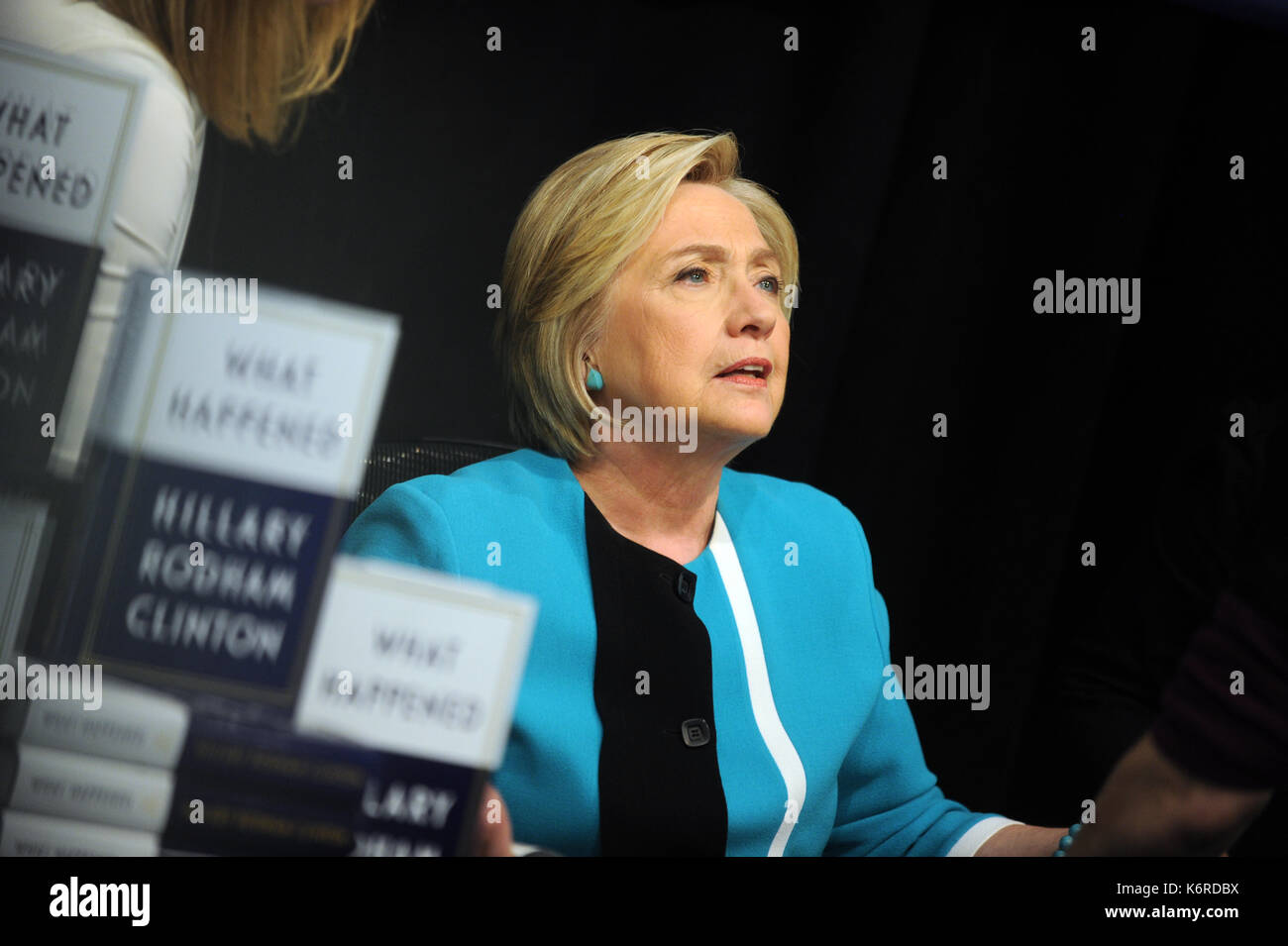 New York, NY, USA. 12th Sep, 2017. Former US Secretary of State, Hillary Clinton signs copies of her book, 'What Happened' at Barnes & Noble Union Square on September 12, 2017 in New York City. Credit: Mpi122/Media Punch/Alamy Live News Stock Photo