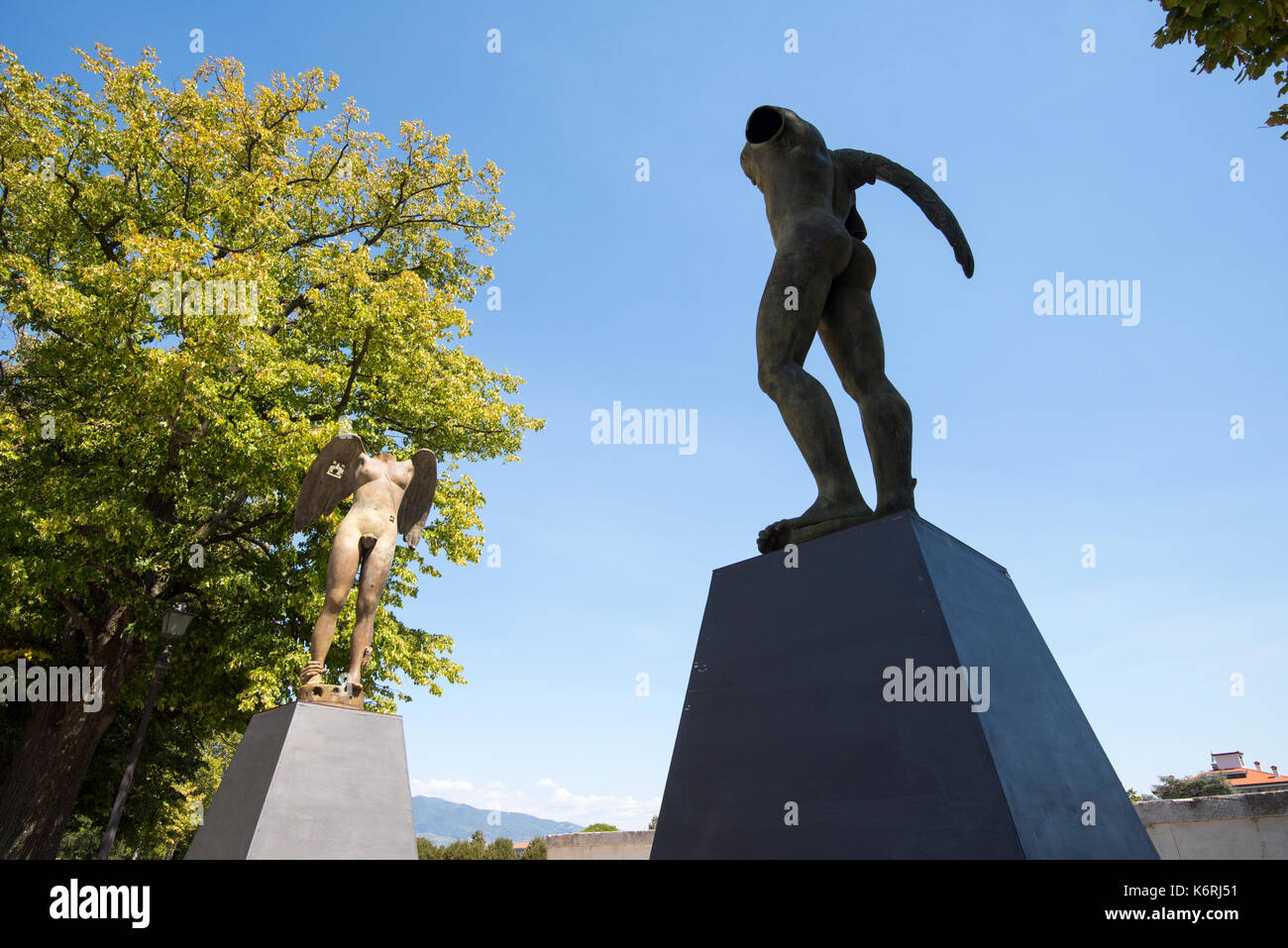 Statues on the city wall, Lucca Tuscany Italy Europe EU Stock Photo Alamy