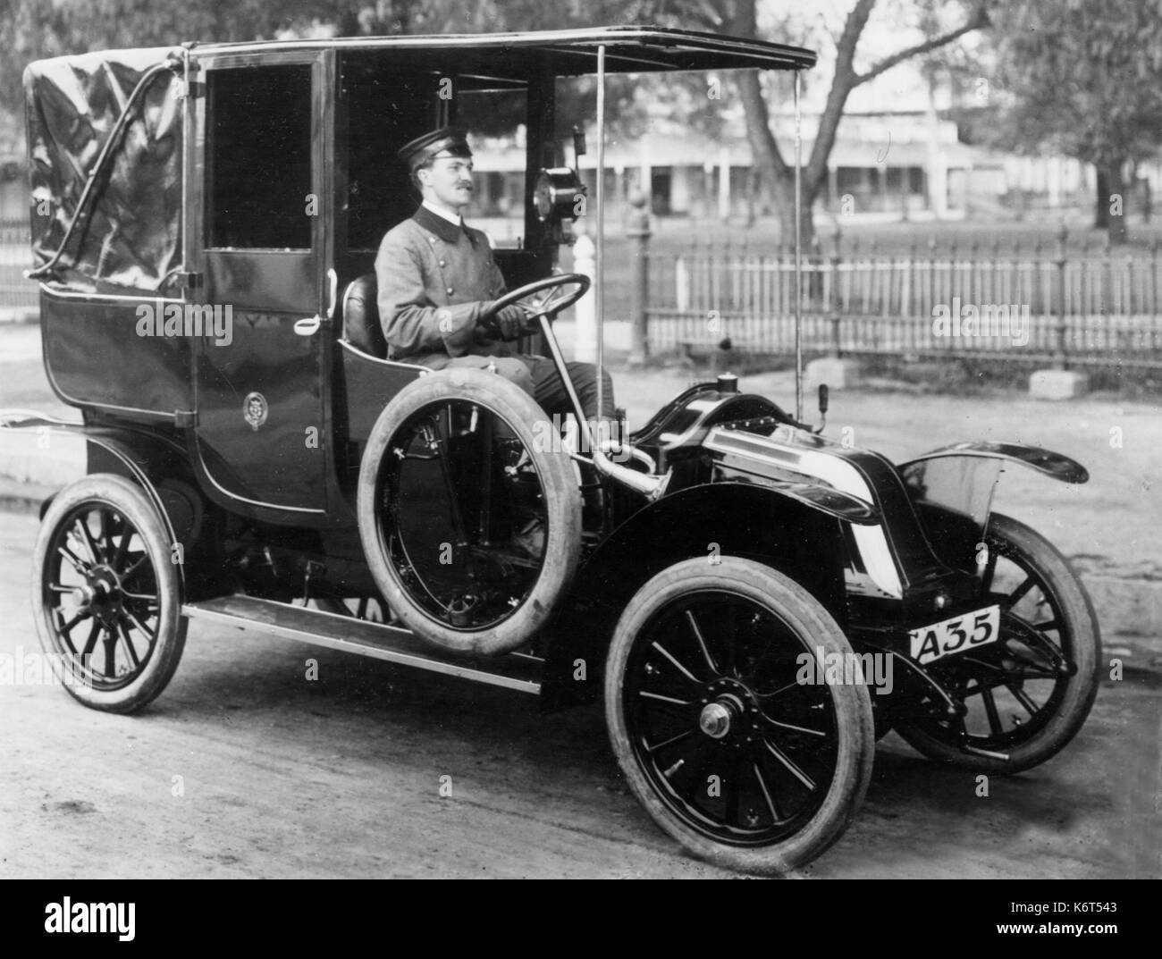 1912 Renault AG 9hp taxicab Stock Photo