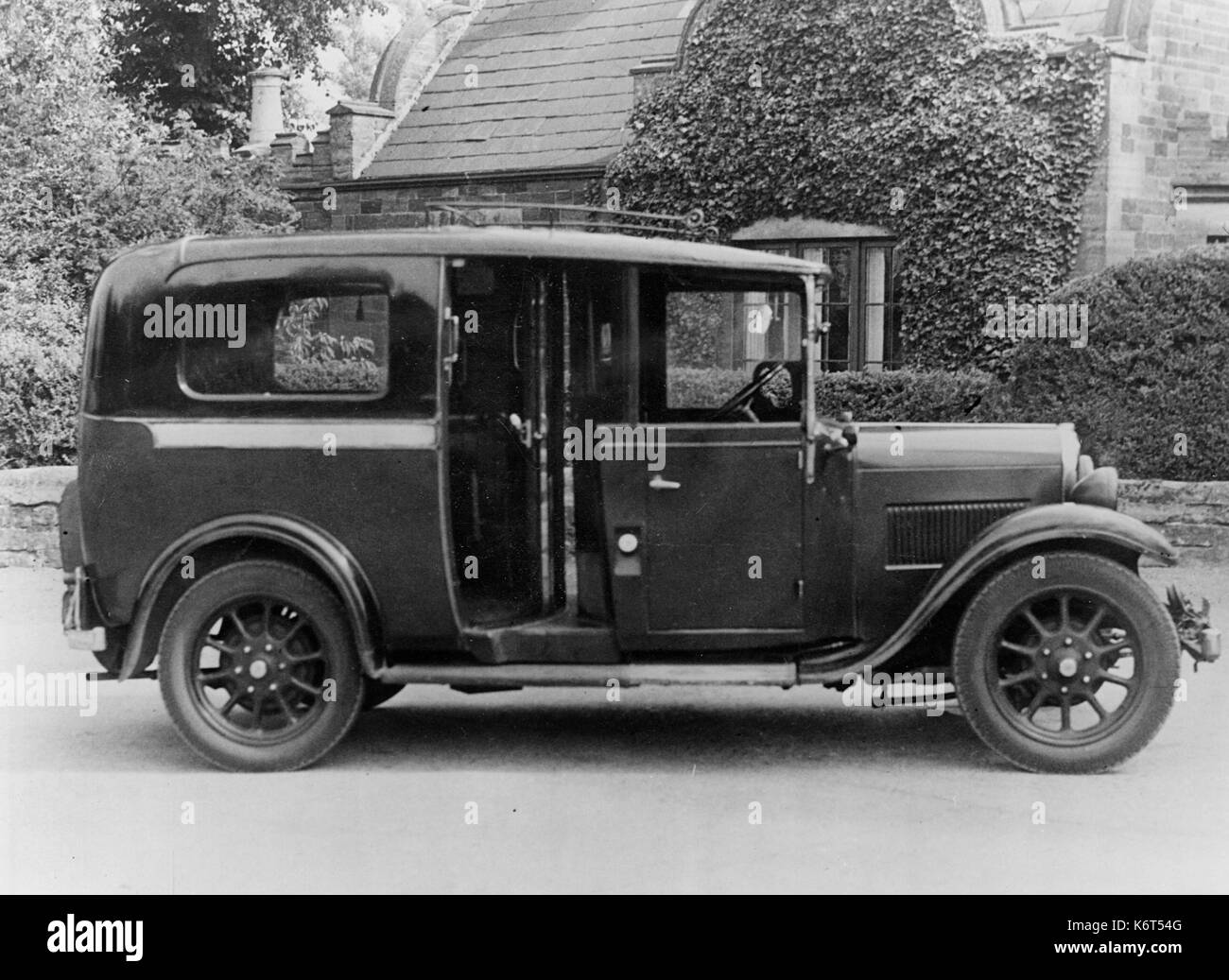 1930s taxi Black and White Stock Photos & Images - Alamy