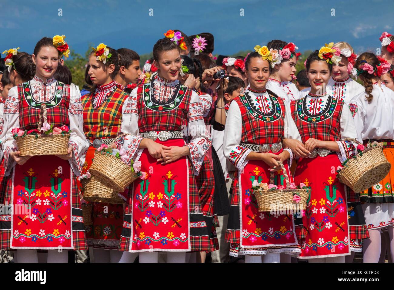 Bulgaria, Central Mountains, Kazanlak, Kazanlak Rose Festival, town
