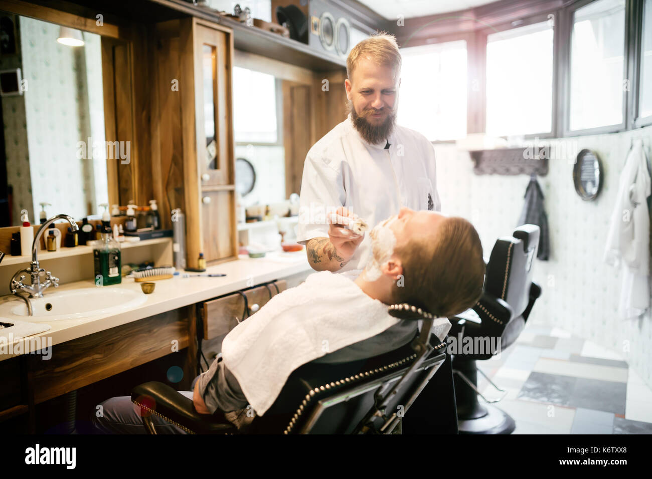 Vintage men hair beard hi-res stock photography and images - Alamy