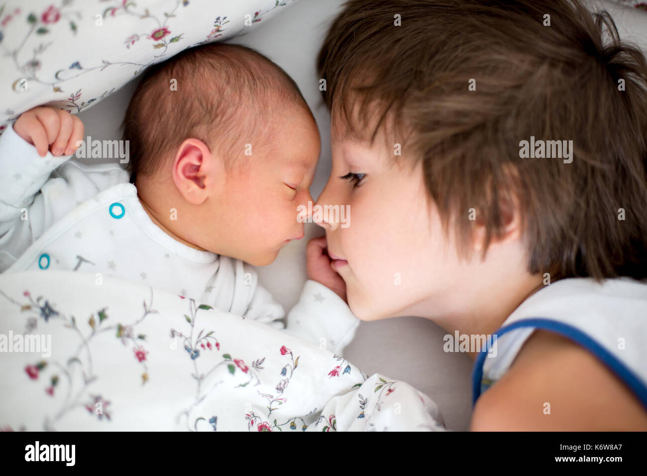 13 shots: how brotherly love in babies really looks like 13 shots: how brotherly love in babies really looks like