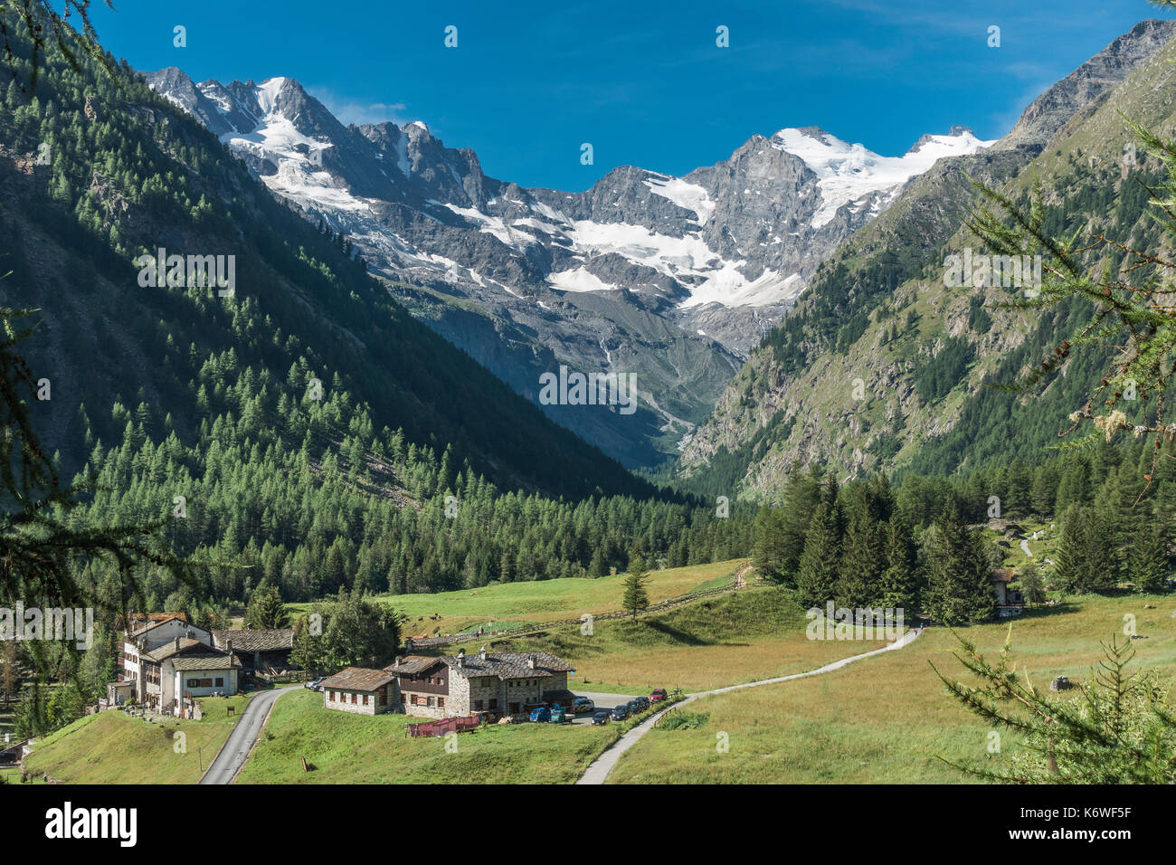 Valnontey high valley, starting point for high-mountain tours, behind the crest of the Gran Paradiso, Cogne, Gran Paradiso, Stock Photo