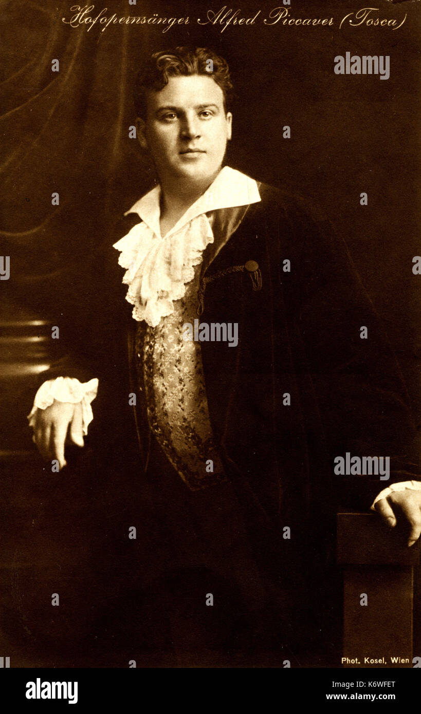 PICCAVER, Alfred in Puccini 's 'Tosca'. English tenor (1884-1958) Stock Photo