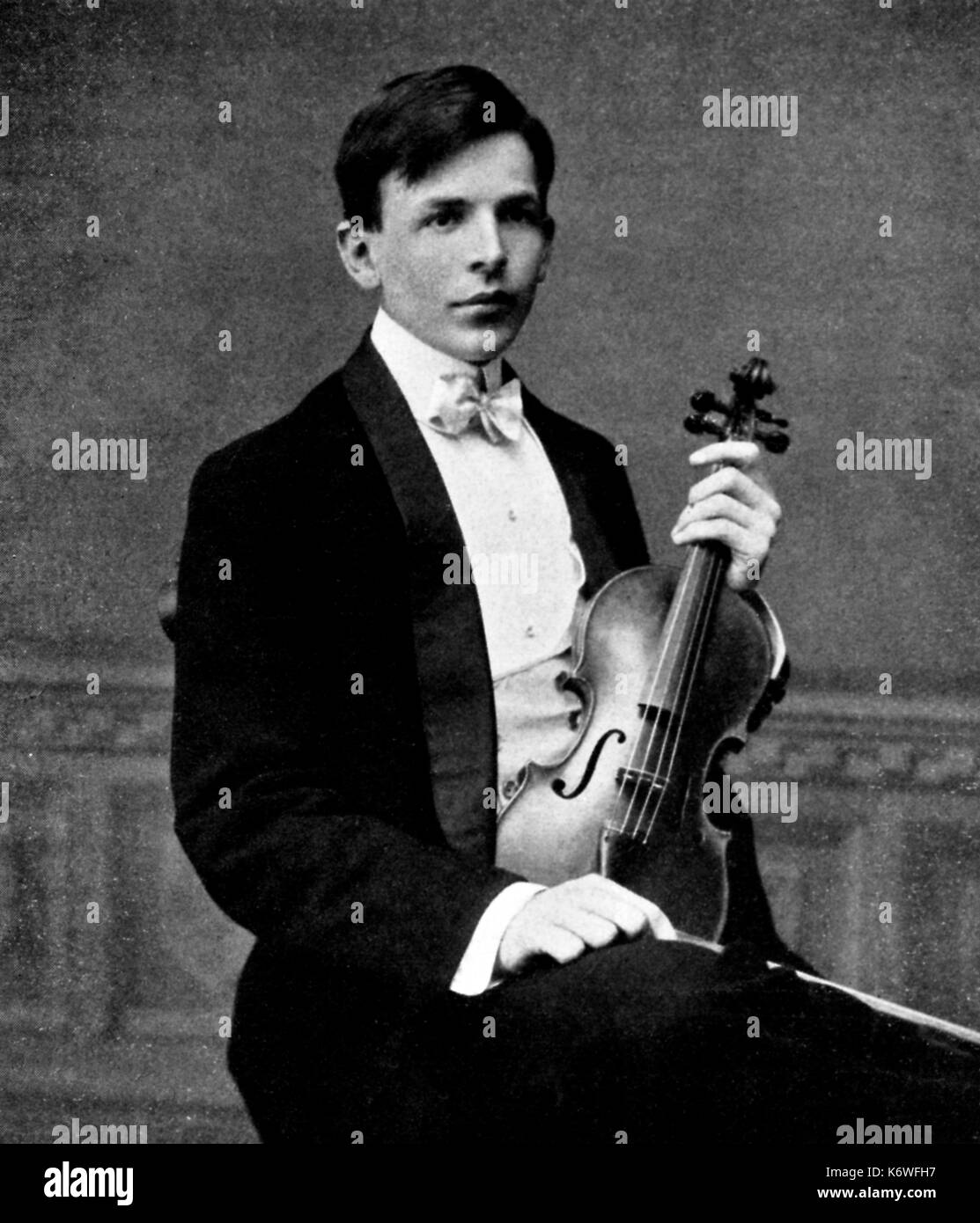 SPALDING, Albert - young, holding violin American Violinist and Composer, 1888-1953 Stock Photo