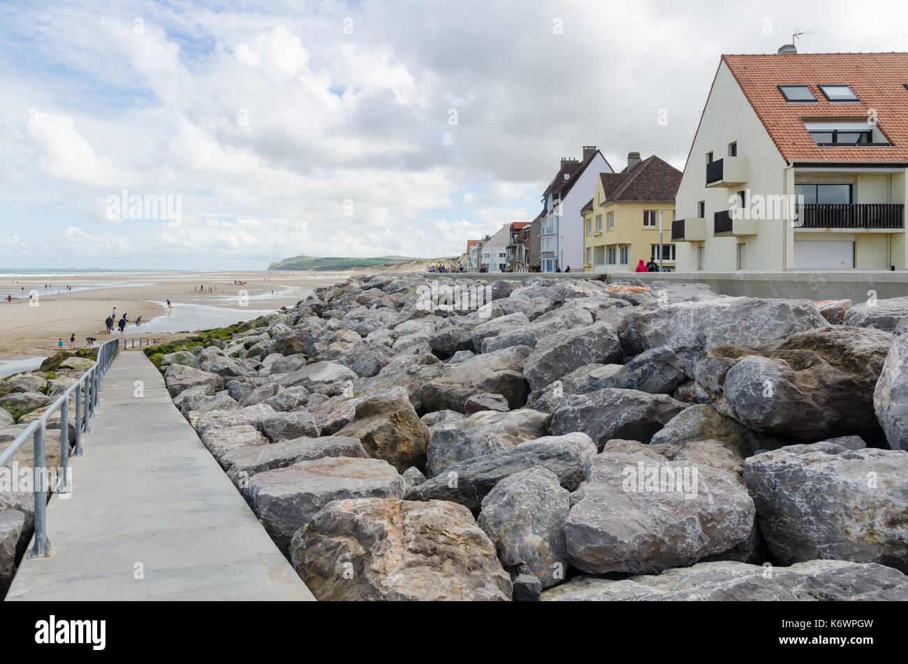 Sea defence wall at the pretty seaside town of Wissant in the Pas-de-Calais region of northern France Stock Photo