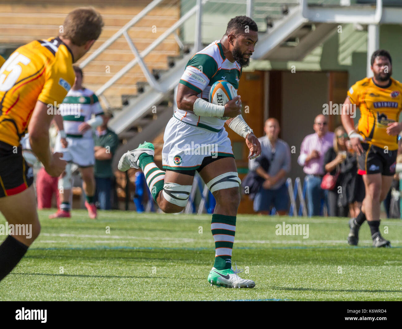 Andrew Durulato charges for the line and goes on to score a try, Ealing Trailfinders v Cornish Pirates in a Greene King IPA Championship match at Cast Stock Photo