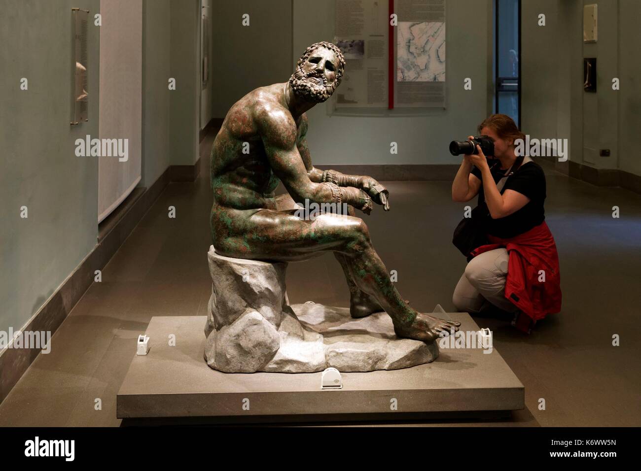 Italy, Lazio, Rome, historical centre listed as World Heritage by UNESCO, Museo Nazionale Romano (National Museum of Rome), Palazzo Massimo alle Terme (Massimo's Palace), the bronze Boxer of Quirinal, also known as the Terme Boxer, Antic Greek statue of the 1st century BC Stock Photo
