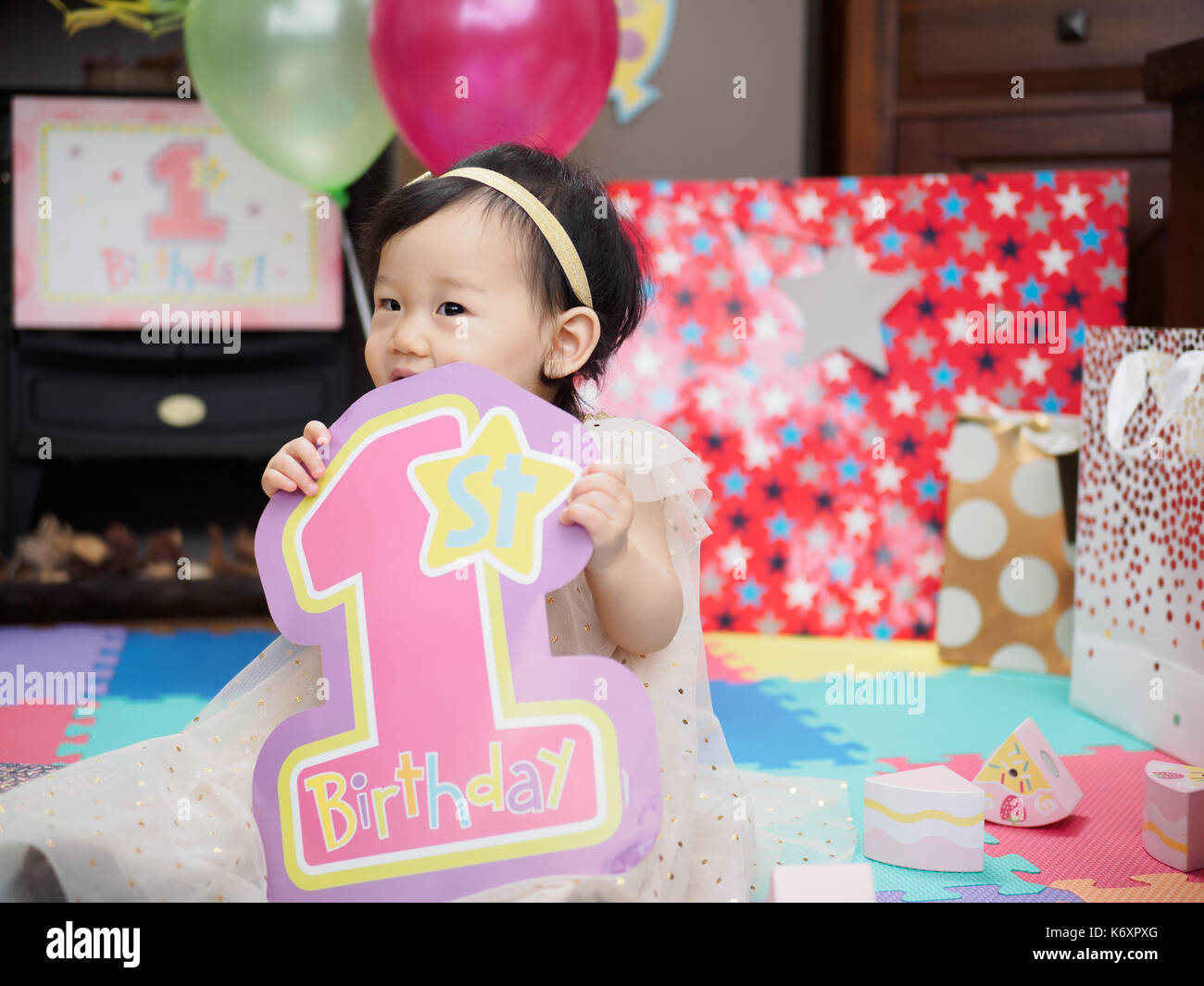 baby girl celebrate her first birthday Stock Photo - Alamy