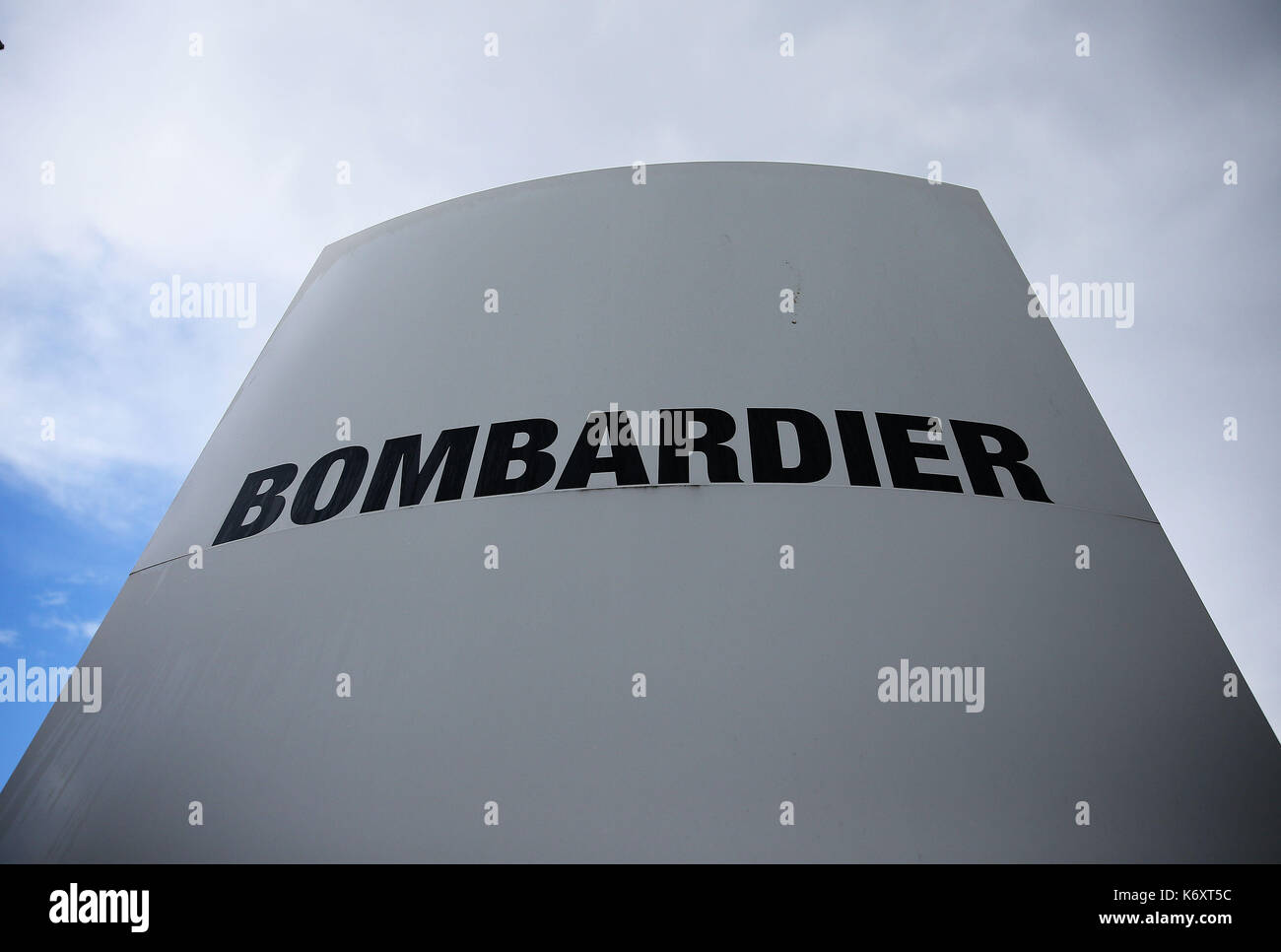 Bombardier aerospace hi-res stock photography and images - Alamy