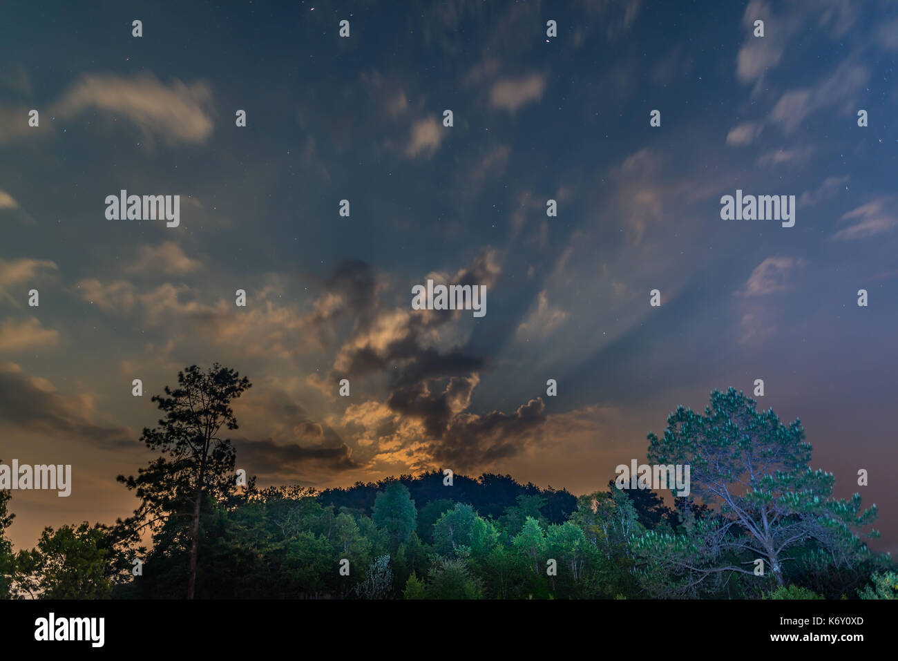 Sky view hi-res stock photography and images - Alamy