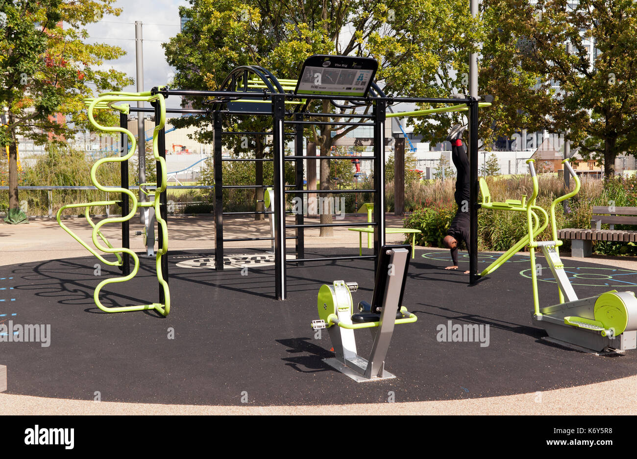 Outdoor Gym Equipment in the Queen Elizabeth Olympic Park, Stratford Stock Photo