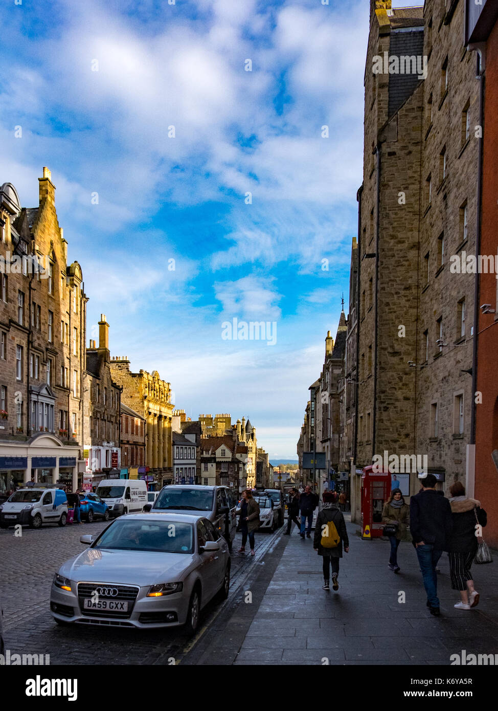 edinburgh old town Stock Photo - Alamy