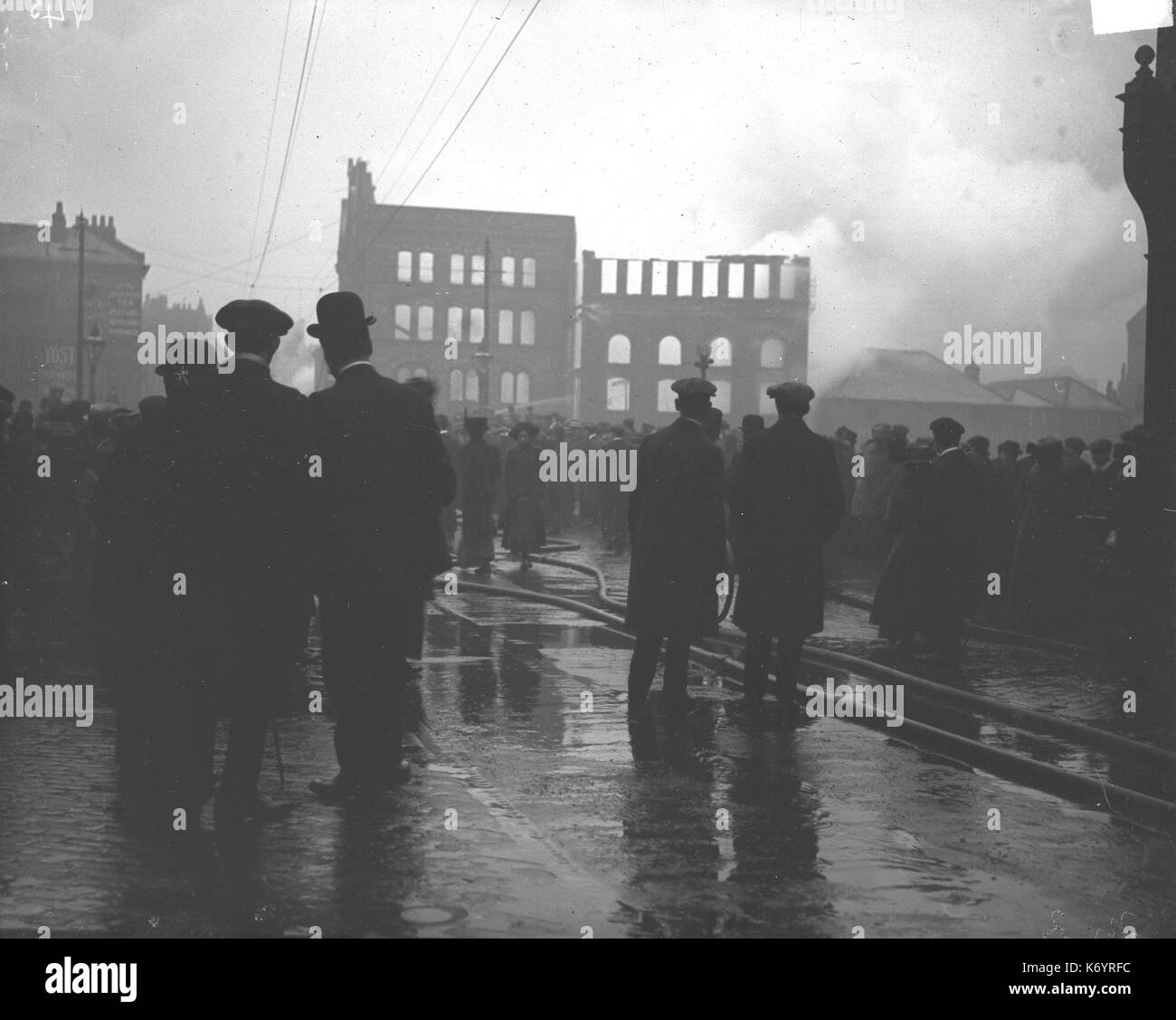 Fire on Ouse Bridge, York. YORYM S1009 Stock Photo