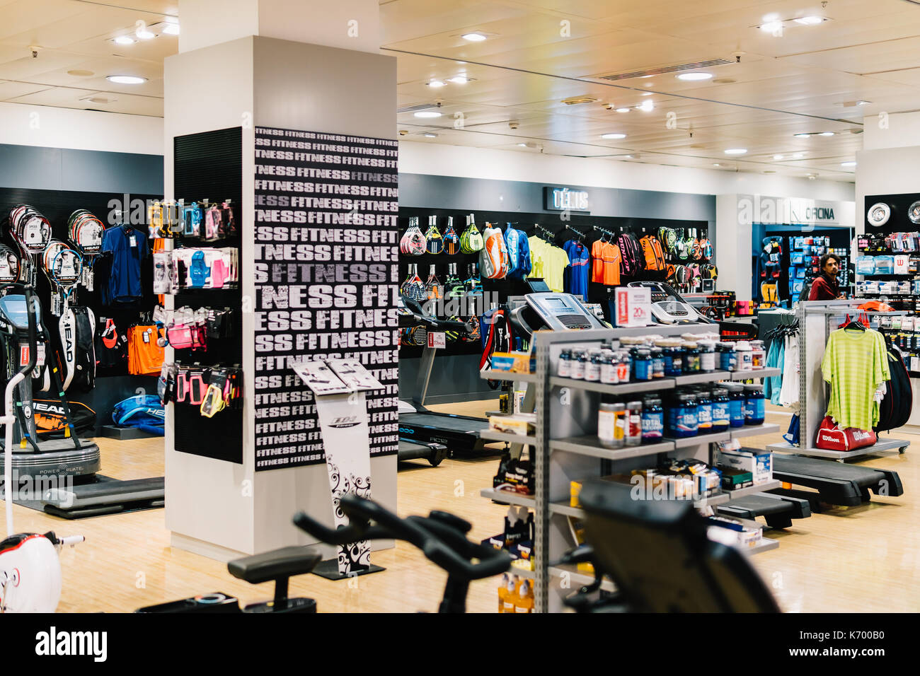 Sports clothes shop hi-res stock photography and images - Alamy