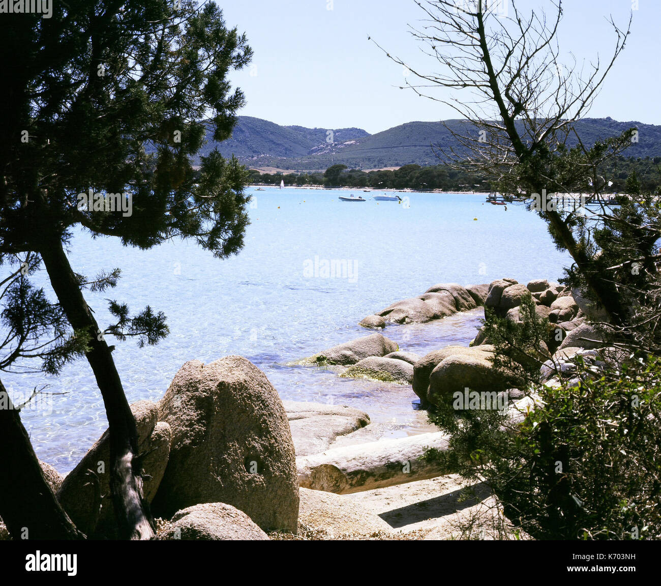 Corsica Corsica (/ˈkɔːrsɪkə/; French Corse [kɔʁs]; Corsican and Italian Corsica [ˈkɔrsika