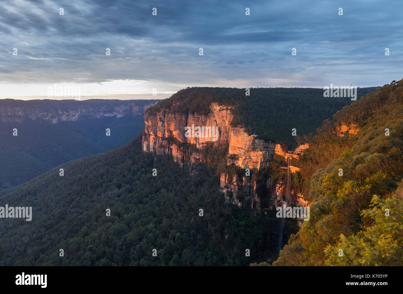 Govetts Leap Falls (Bridal Veil Falls), Blackheath, Blue Mountains, NSW