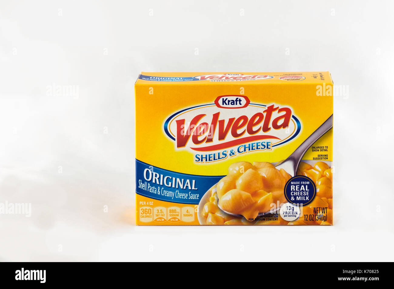A box of Kraft Velveeta Shells & Cheese, a macaroni product, on a white background. Cutout, cut out. Stock Photo