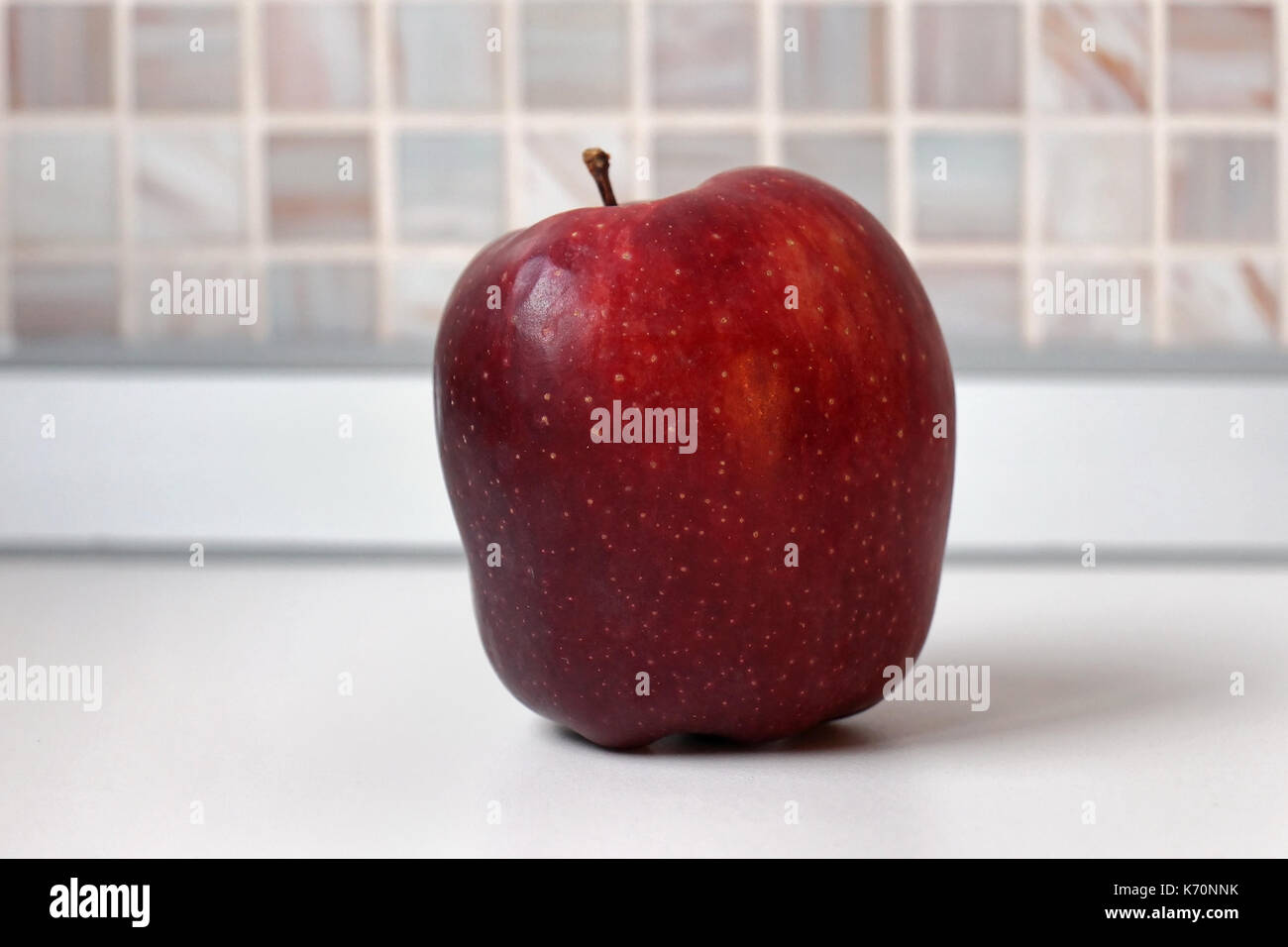 Red Apple Rawa Fresh organic raw ripe red apple fruit Stock Photo - Alamy
