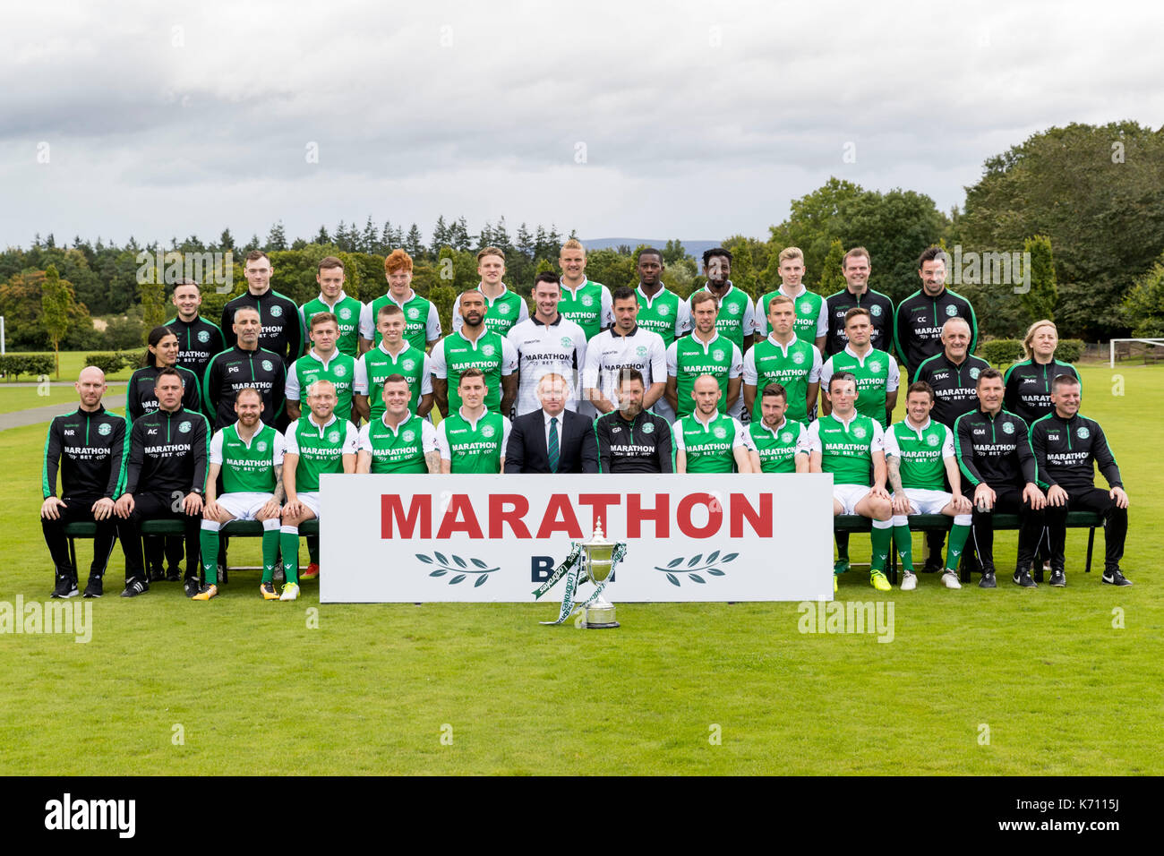 Hibernian team groupp Stock Photo Alamy