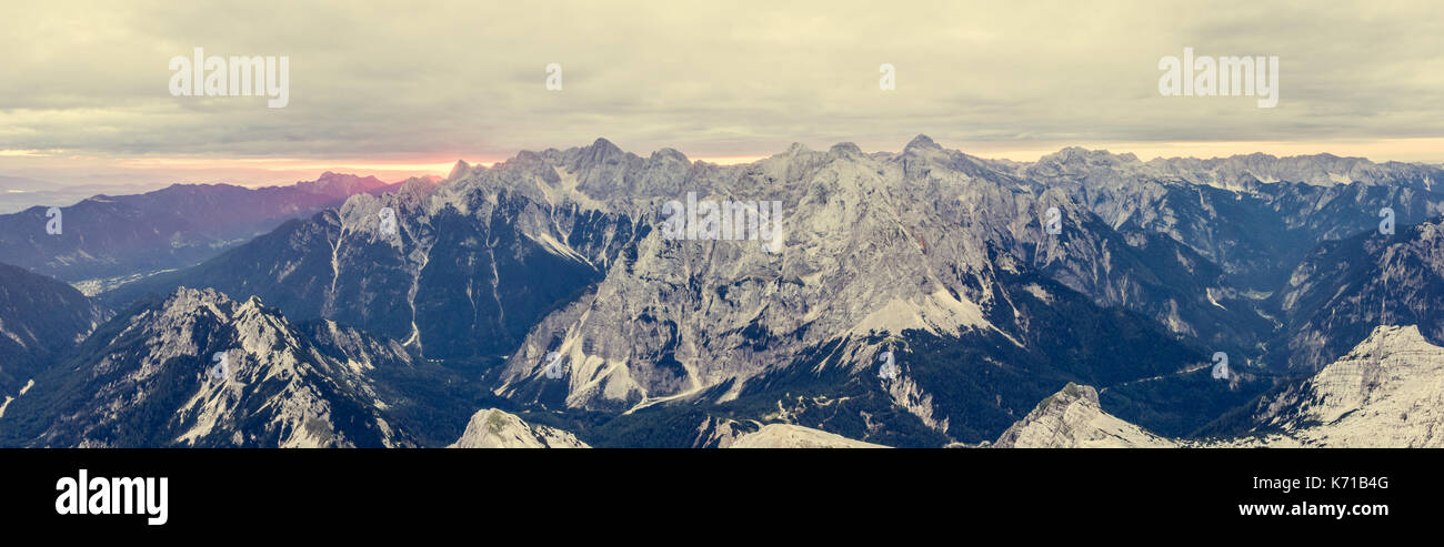 Paranimic Ridge Panoramic view of mountain ridge at sunrise Stock Photo - Alamy