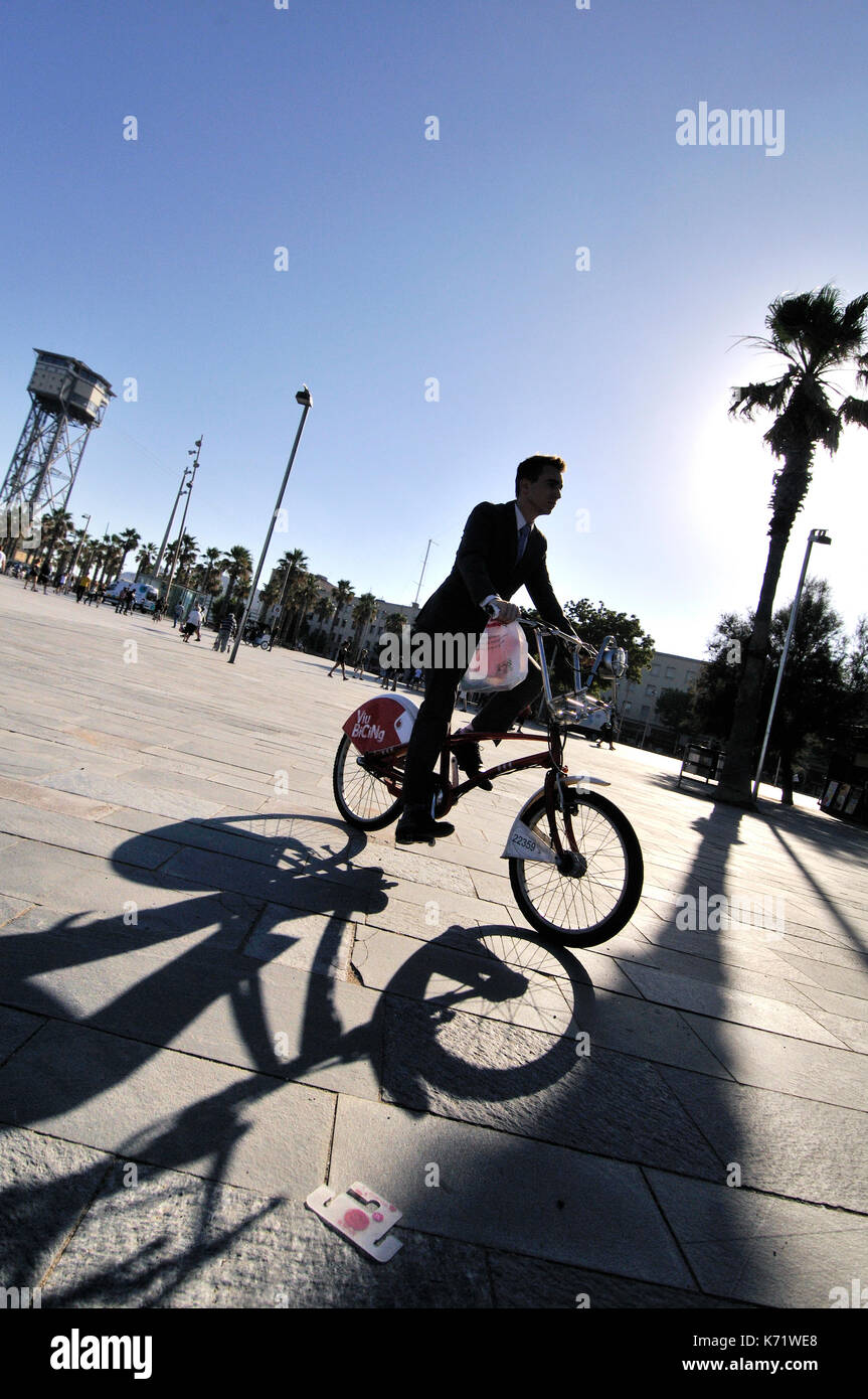 Urban cyclist, Barcelona, Catalonia, Spain. Stock Photo