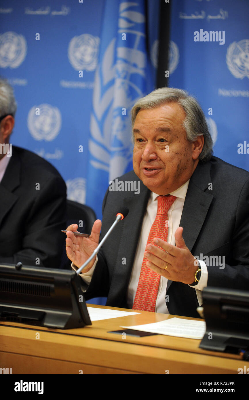 Briefing un headquarters hi-res stock photography and images - Alamy