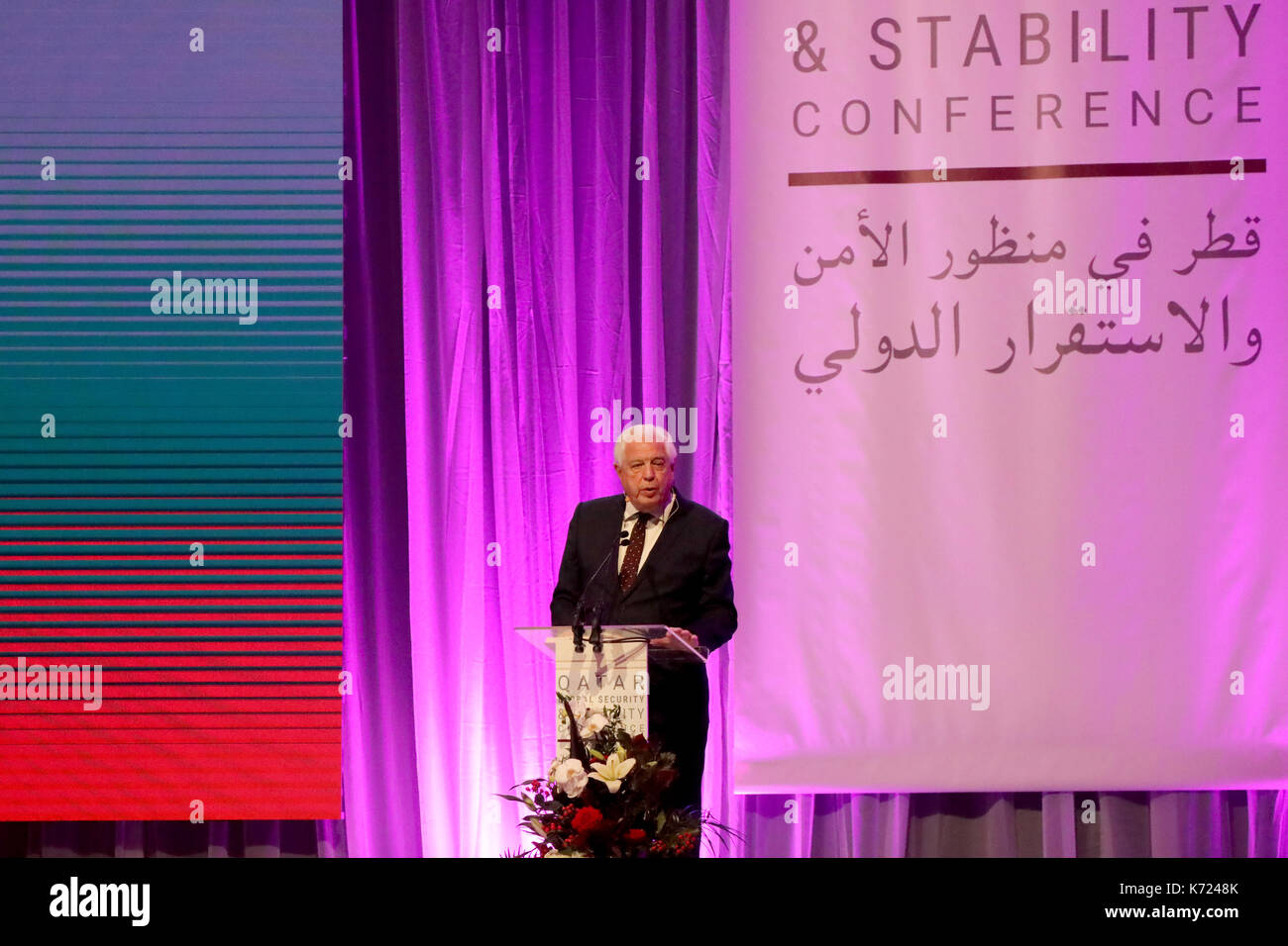 London, UK. 14th Sep, 2017. Veteran broadcaster John Simpson speaking at the Qatar Global Security & Stability Conference in London, where he was acting a moderator, on 14 September 2017. Credit: Dominic Dudley/Alamy Live News Stock Photo