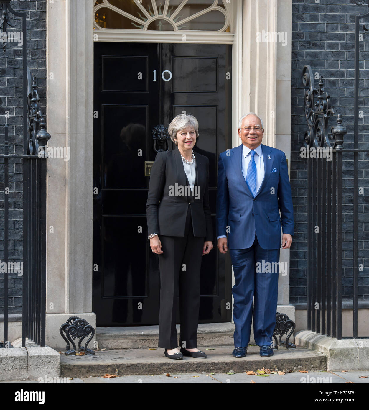 10 Downing Street, London UK. 14 September, 2017. The Prime Minister of Malaysia, Najib Razak, is welcomed to 10 Downing Street by British PM Theresa May. Credit: Malcolm Park/Alamy Live News. Stock Photo