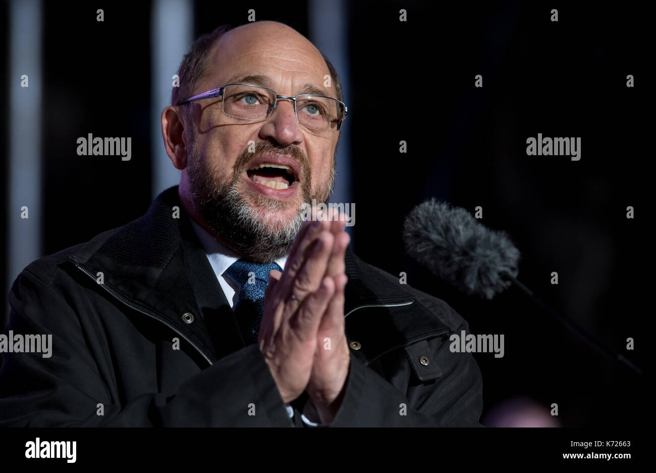 Munich, Germany. 14th Sep, 2017. Martin Schulz from the Social Democratic Party of Germany (SPD) and candidate for the German chancellorship, speaking at an election campaign event in Munich, Germany, 14 September 2017. Photo: Sven Hoppe/dpa/Alamy Live News Stock Photo