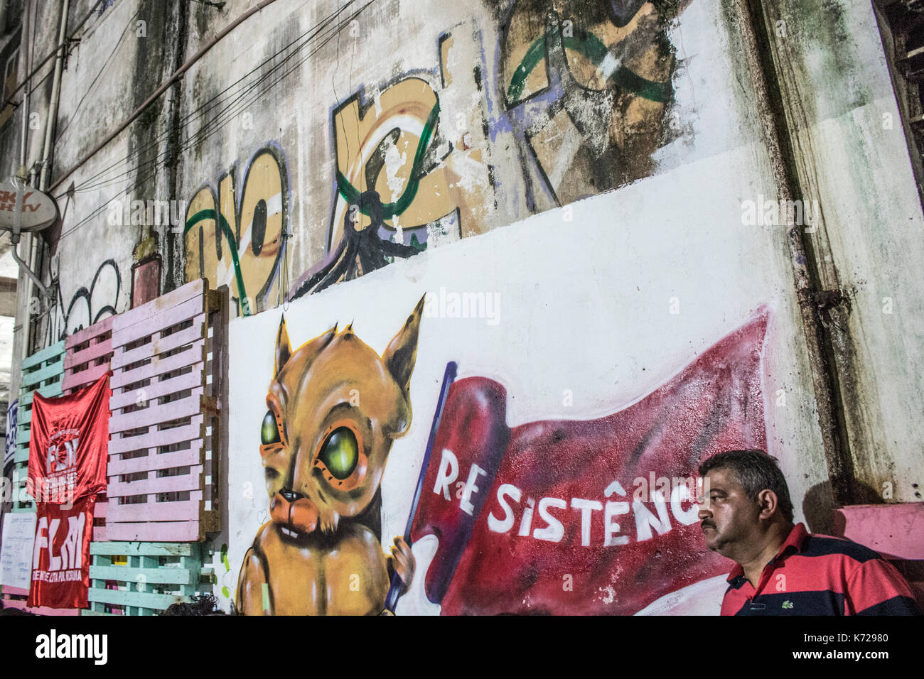 Sao Paulo, Brazil. 14th Sep, 2017. Resident´s Assembly with members of the Human Rights Commission of the Federal House of Representatives in the Maua occupation of the Housing Movement of the Central Region, linked to the homeless movements, in Mauá street, central region of Sao Paulo. This occupation is threatened with reinstatement in October Credit: Alf Ribeiro/Alamy Live News Stock Photo