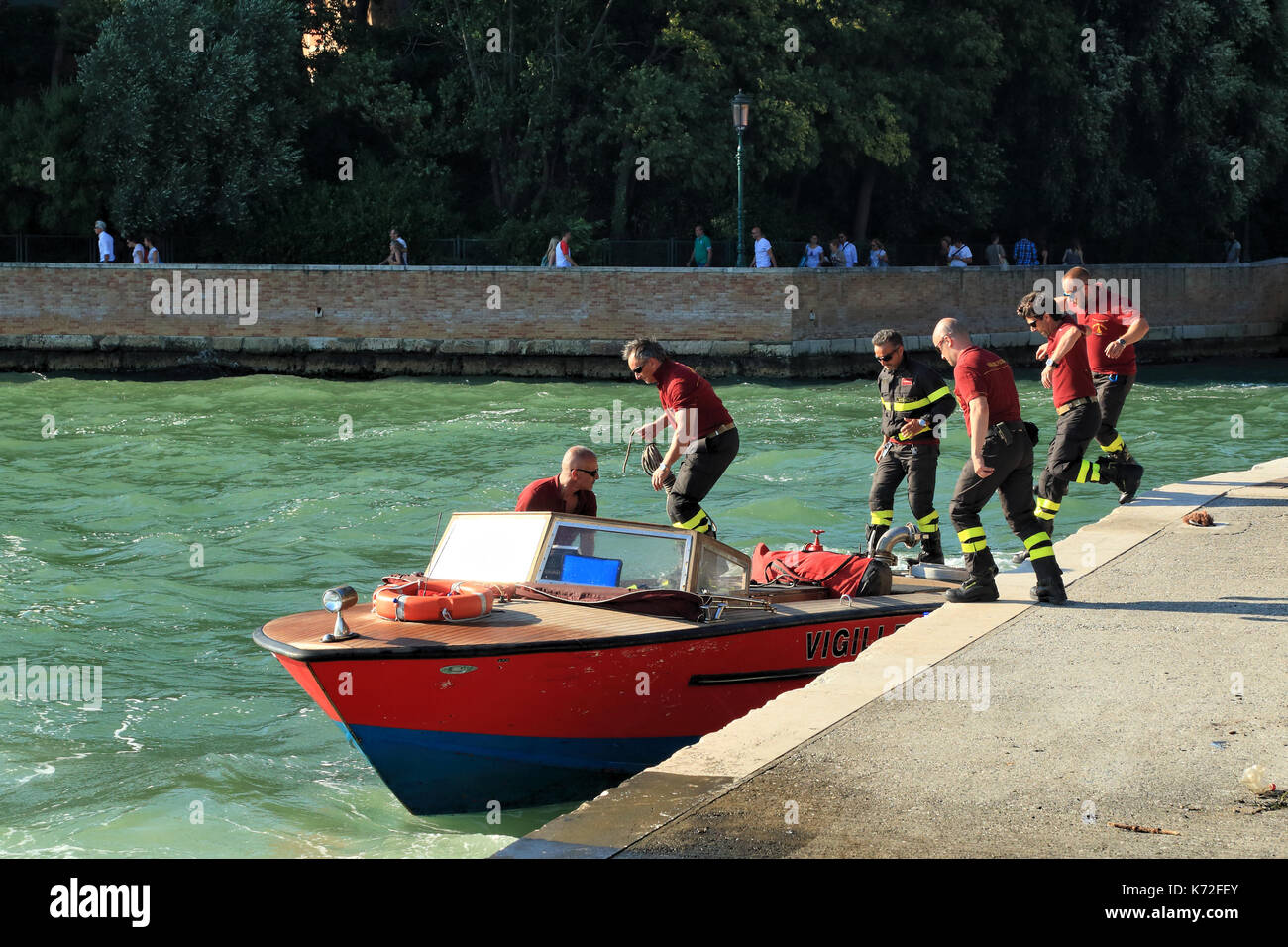 Venetian firefighters and fireboat (Vigili del fuoco) Stock Photo