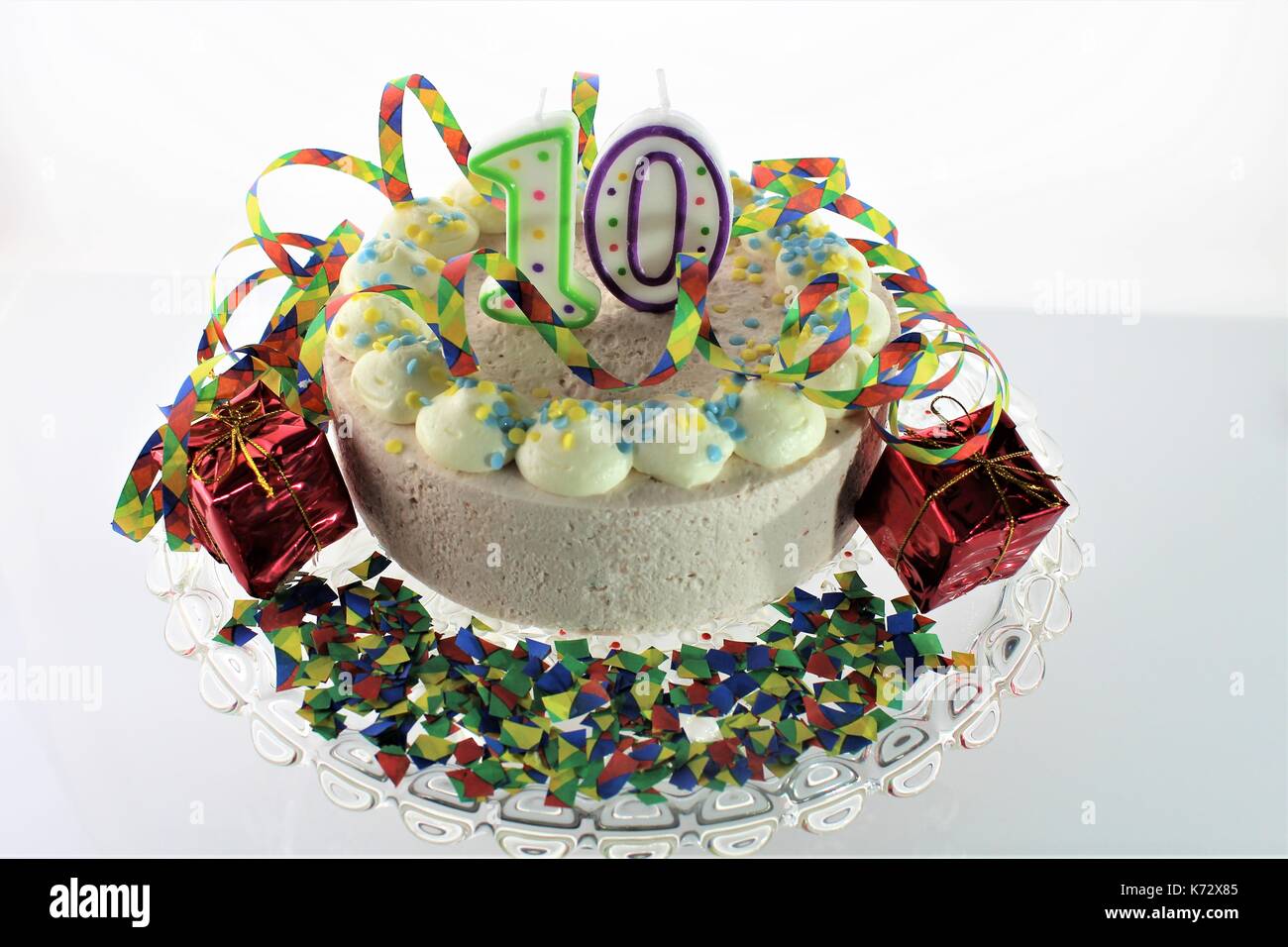 Sixty Birthday Cake High Resolution Stock Photography And Images Alamy Sixty Birthday Cake High Resolution Stock Photography And Images Alamy
